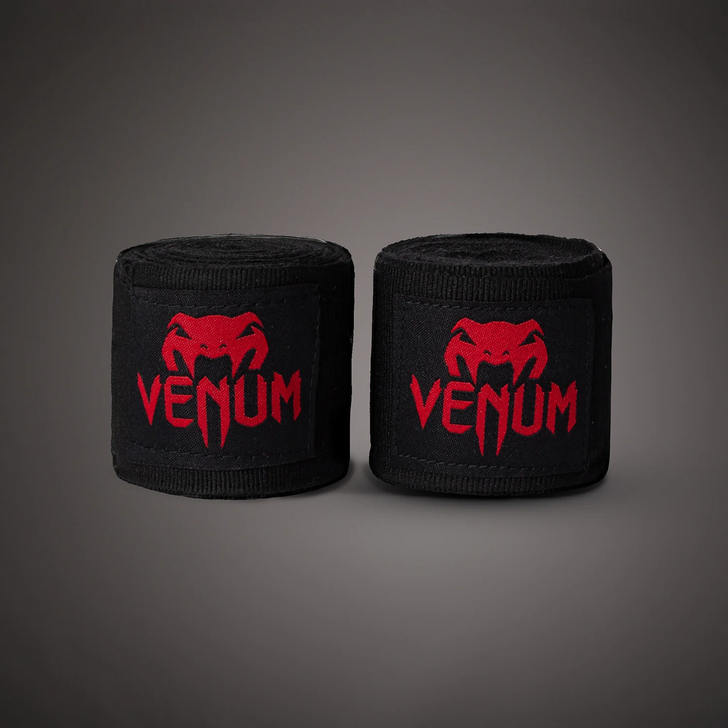 Venum Kontact Boxing Vendas - Negro/Rojo - 2.5m (98 in) - Image 2