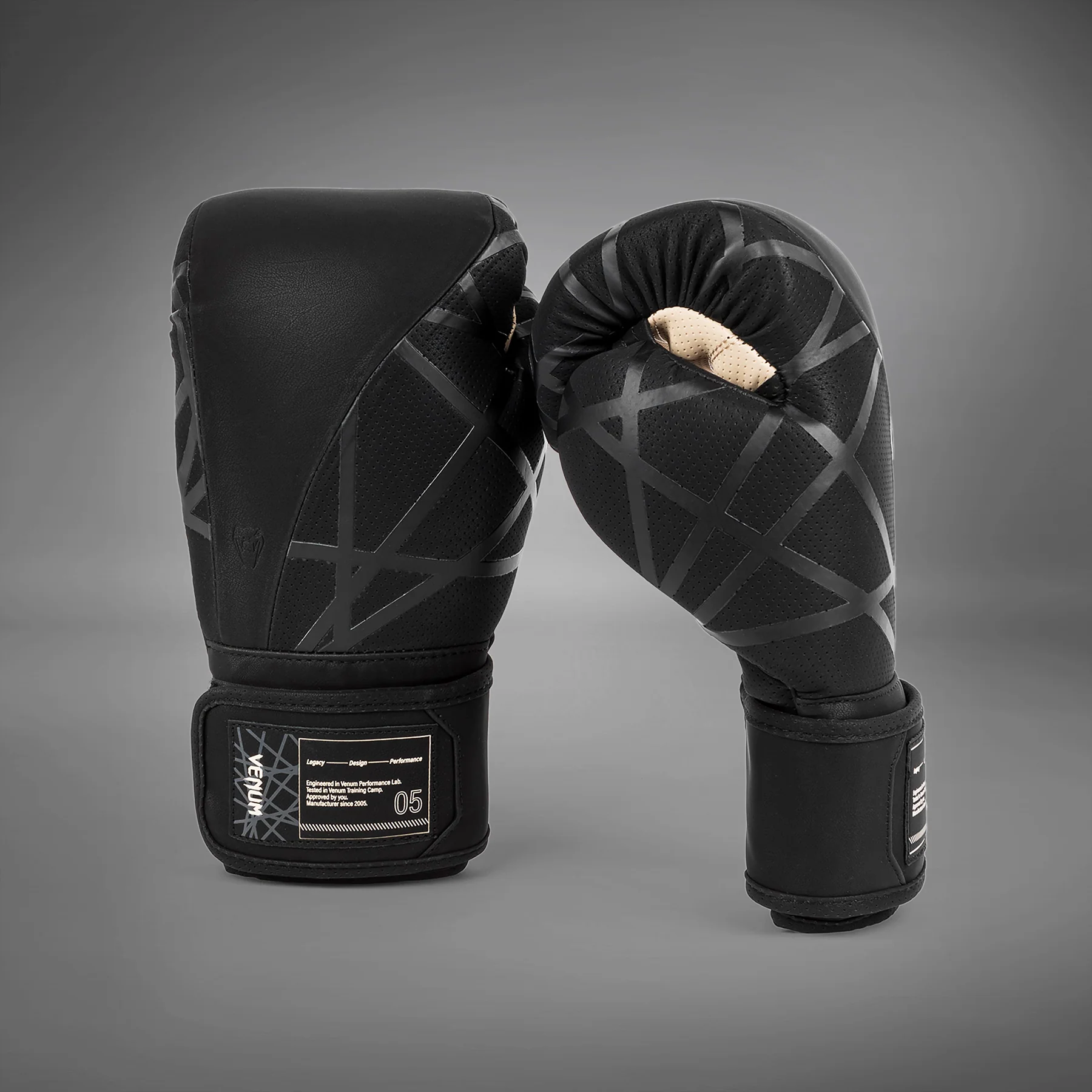 Venum Tecmo 2.0 Guantes de boxeo - Negro - Image 3