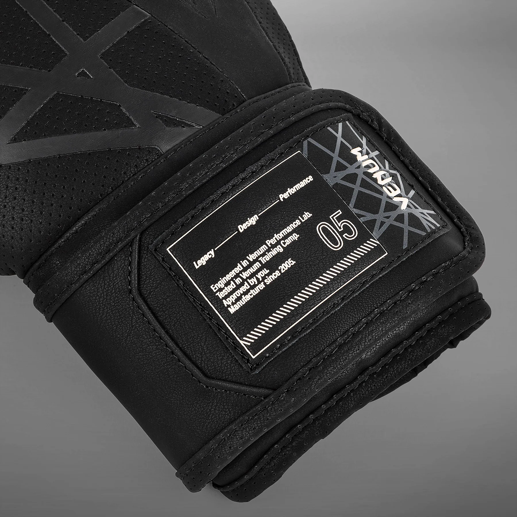 Venum Tecmo 2.0 Guantes de boxeo - Negro - Image 4
