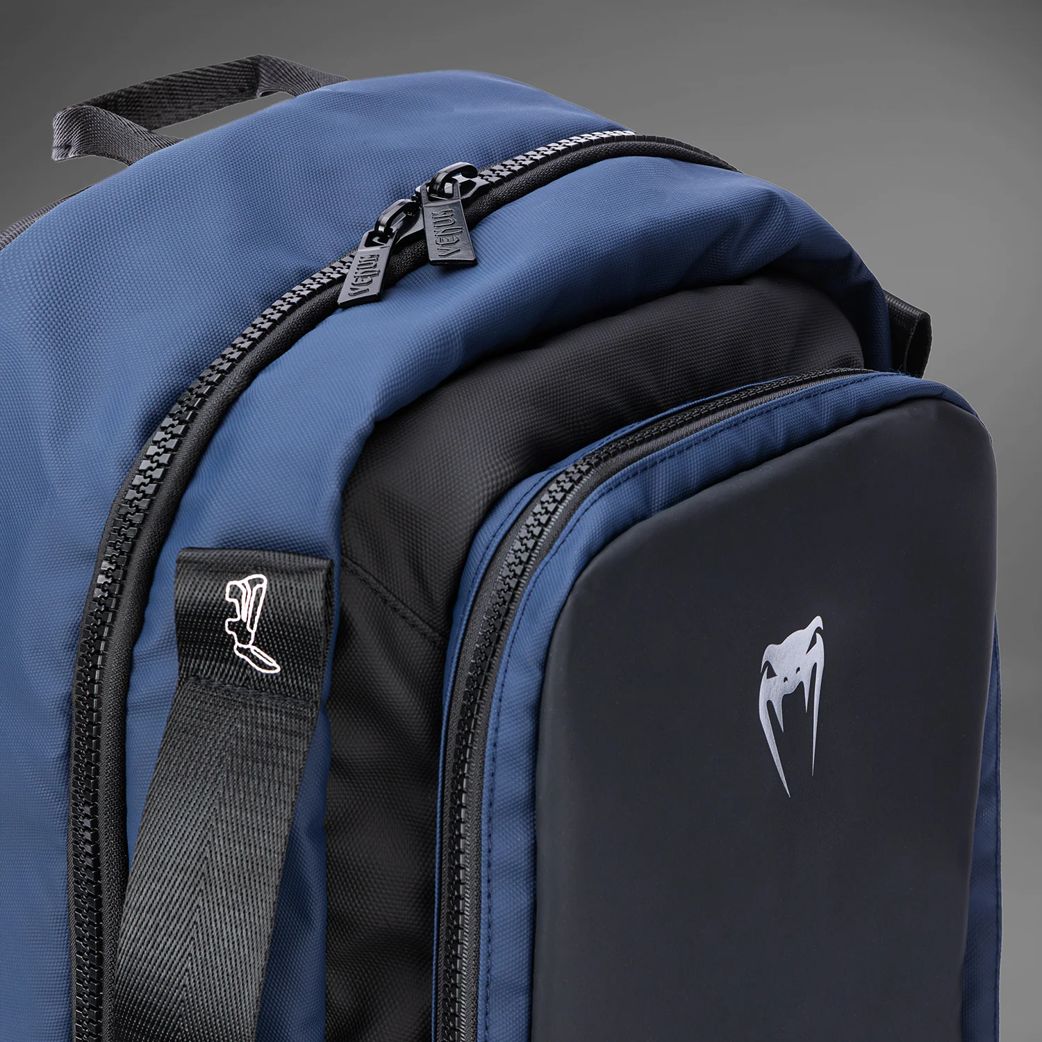 Venum Evo 2 Mochila (20-25L) – Negro/Azul - Image 4