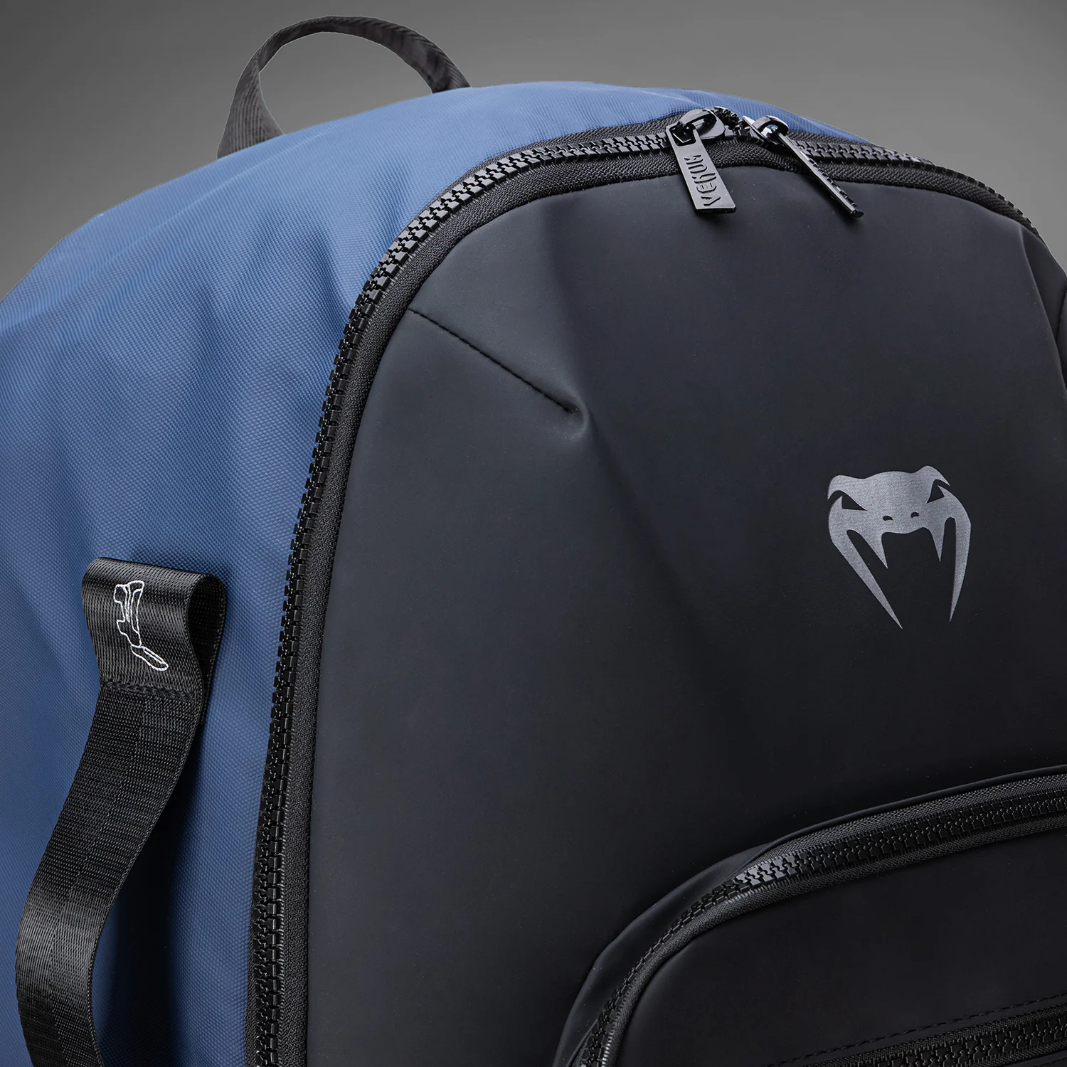 Venum Evo 2 Xtrem Mochila (50-63L) – Negro/Azul - Image 4