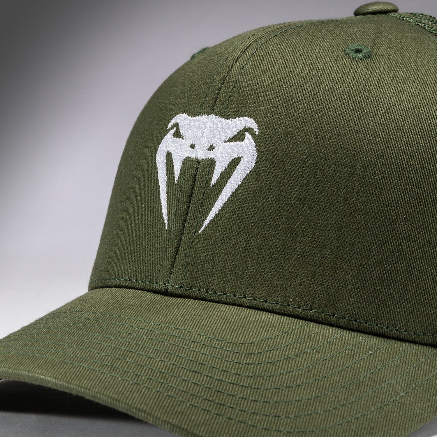 Venum Gorra Trucker - Verde Arcilla - Image 6