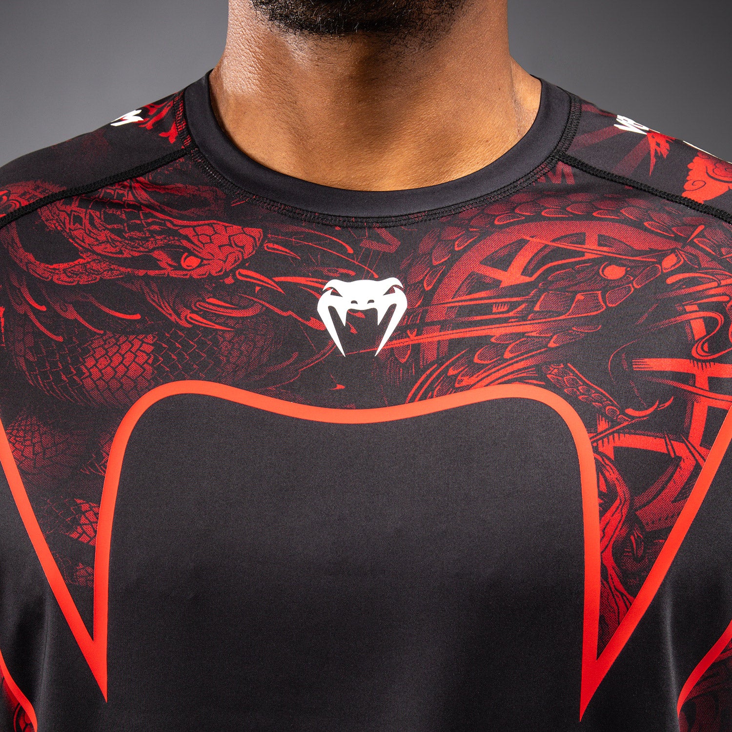 Venum 20th Anniversary Camiseta Dry Tech - Negro/Rojo - Image 5