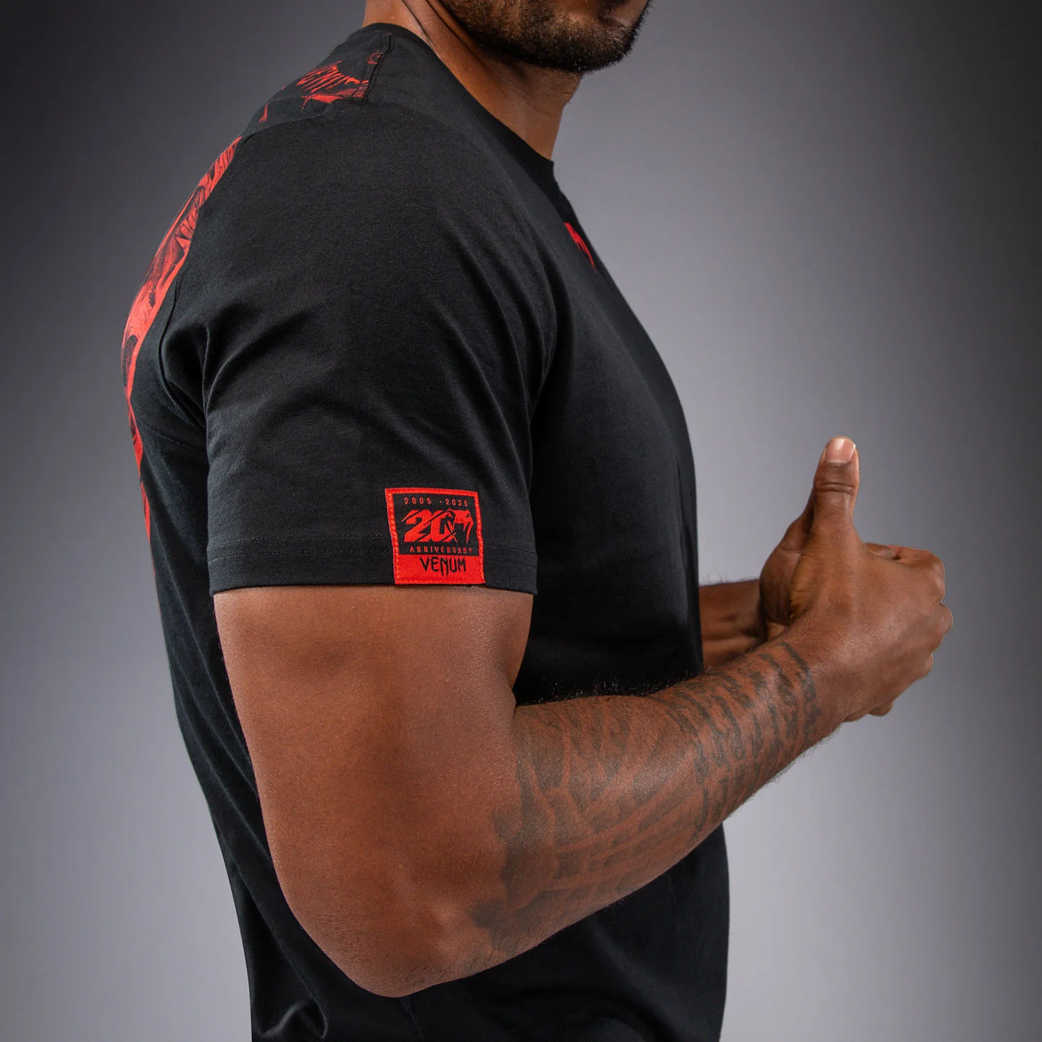 Venum 20th Anniversary Camiseta - Negro/Rojo - Image 7