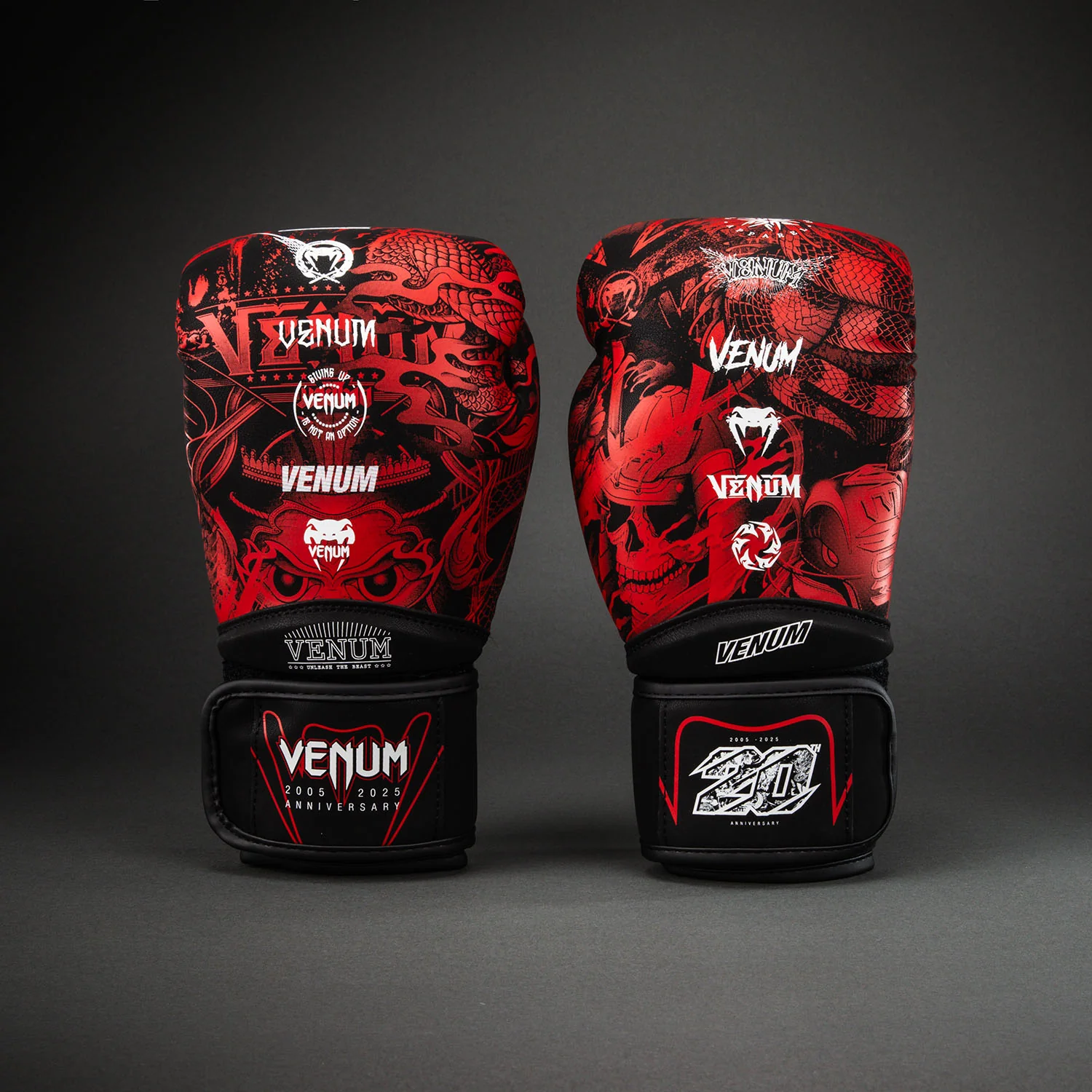 Venum 20th Anniversary Guantes de Boxeo - Negro/Rojo - Image 3