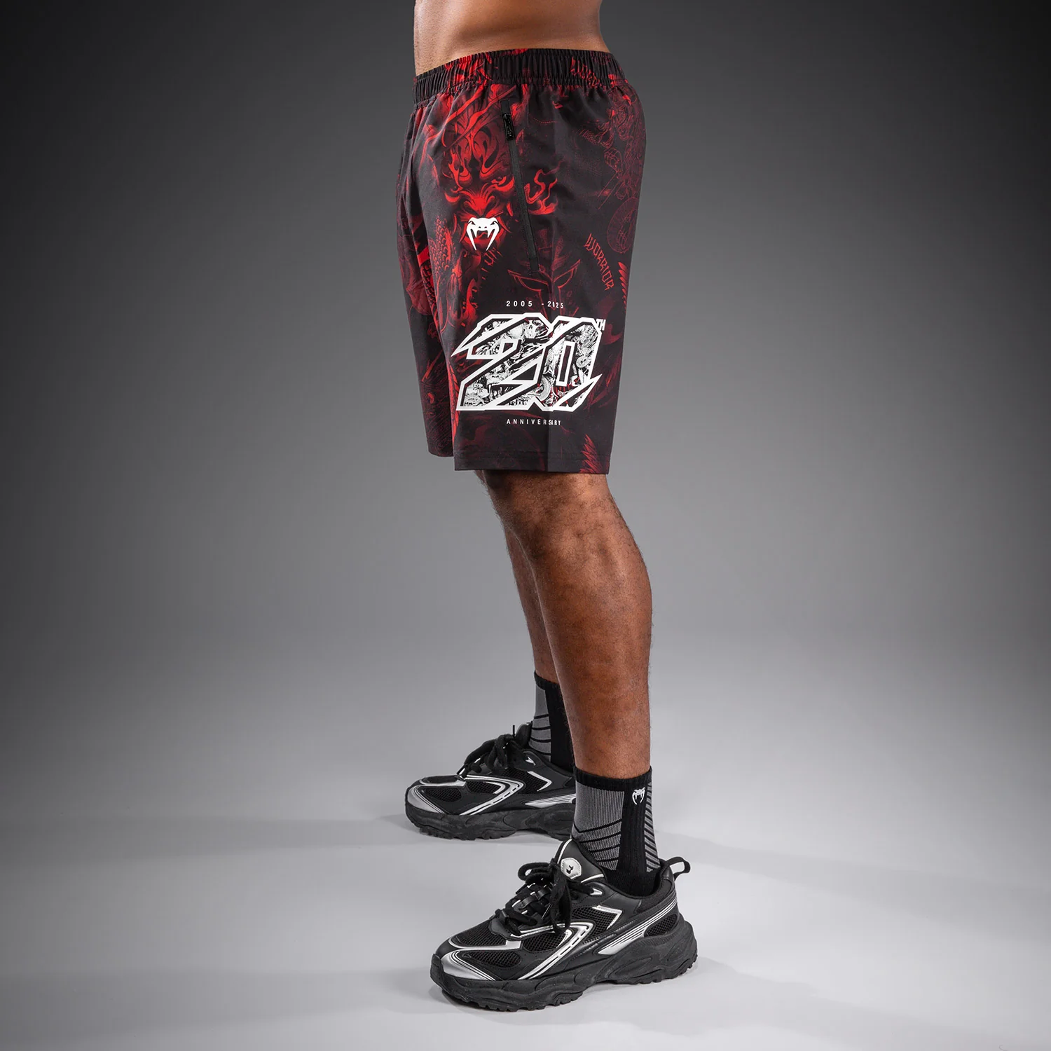 Venum 20th Anniversary Short de Entrenamiento - Negro/Rojo - Image 3