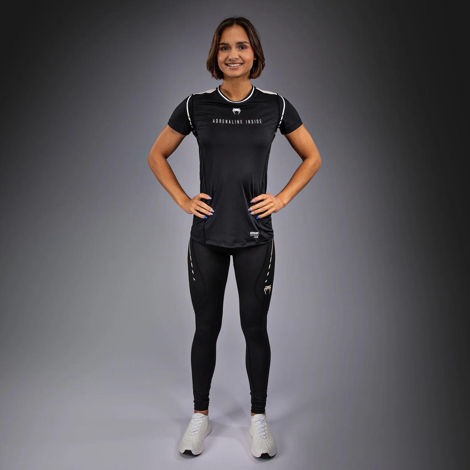 Venum Adrenaline Camiseta Dry-Tech para Mujer – Negro/Marfil - Image 4
