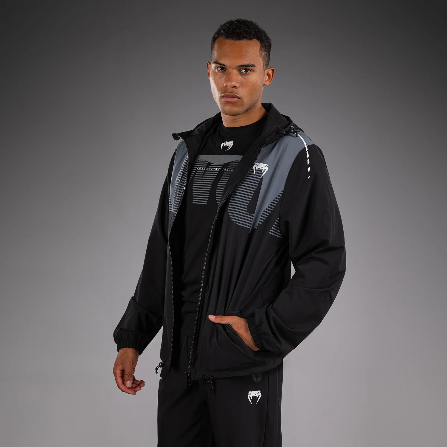 Venum Adrenaline Chaqueta Deportiva – Negro/Gris Plateado - Image 7