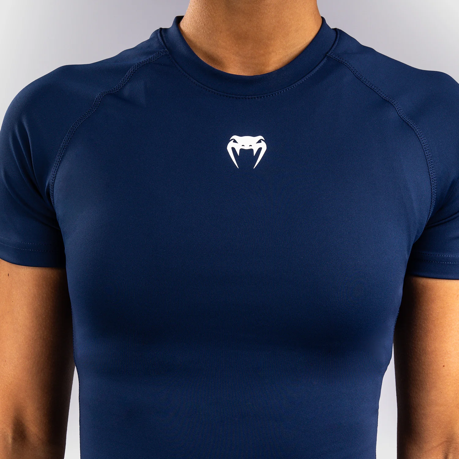 Venum Aero XT Camiseta de manga corte rashguard para mujer - Indigo - Image 5