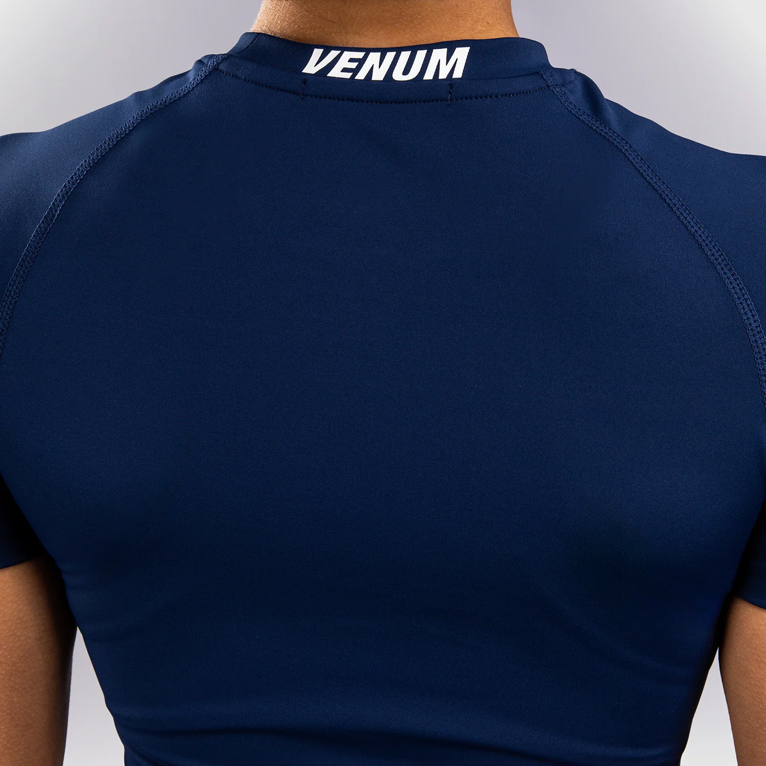Venum Aero XT Camiseta de manga corte rashguard para mujer - Indigo - Image 6