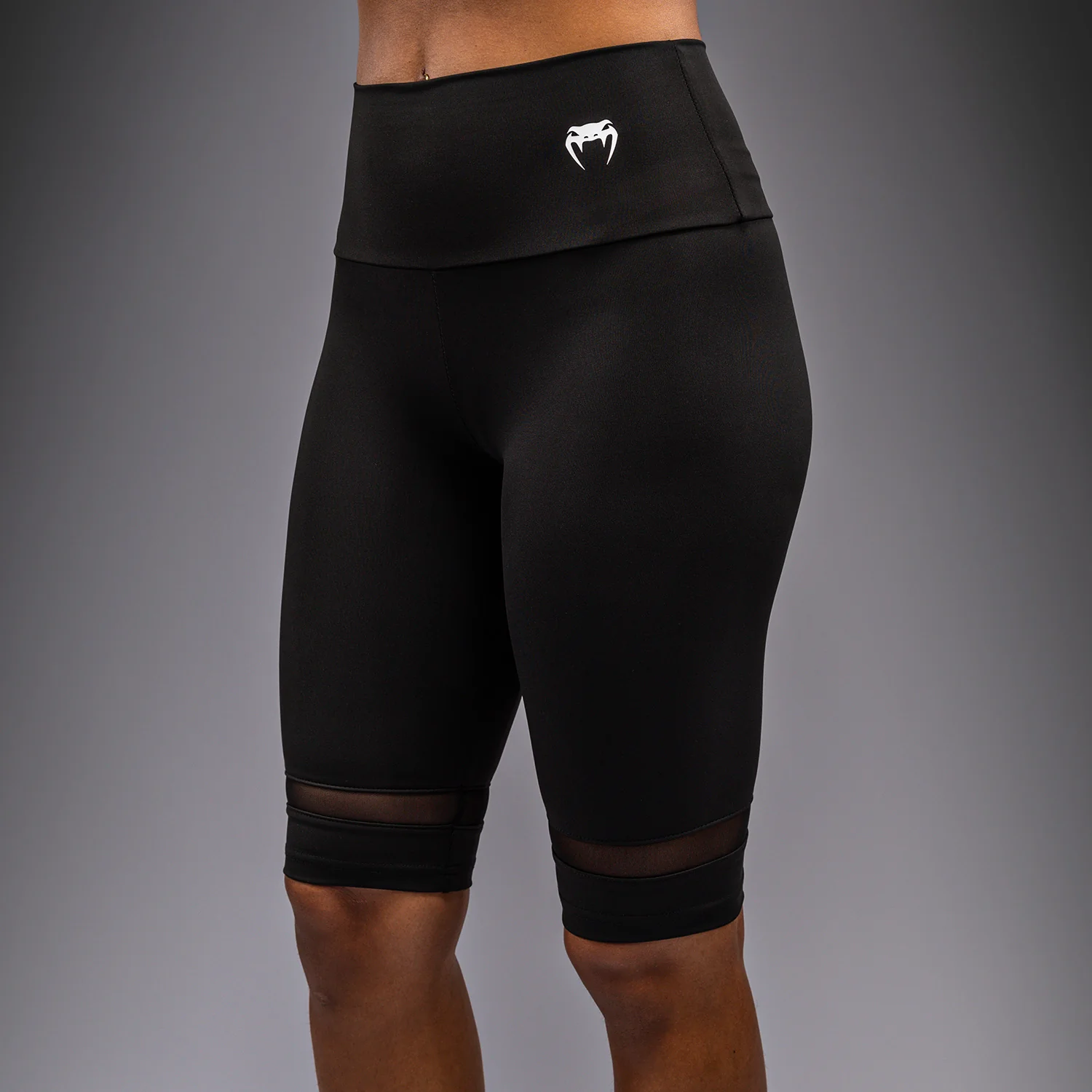 Venum Aero XT Pantalones cortos de compresión para mujer - Negro - Image 5