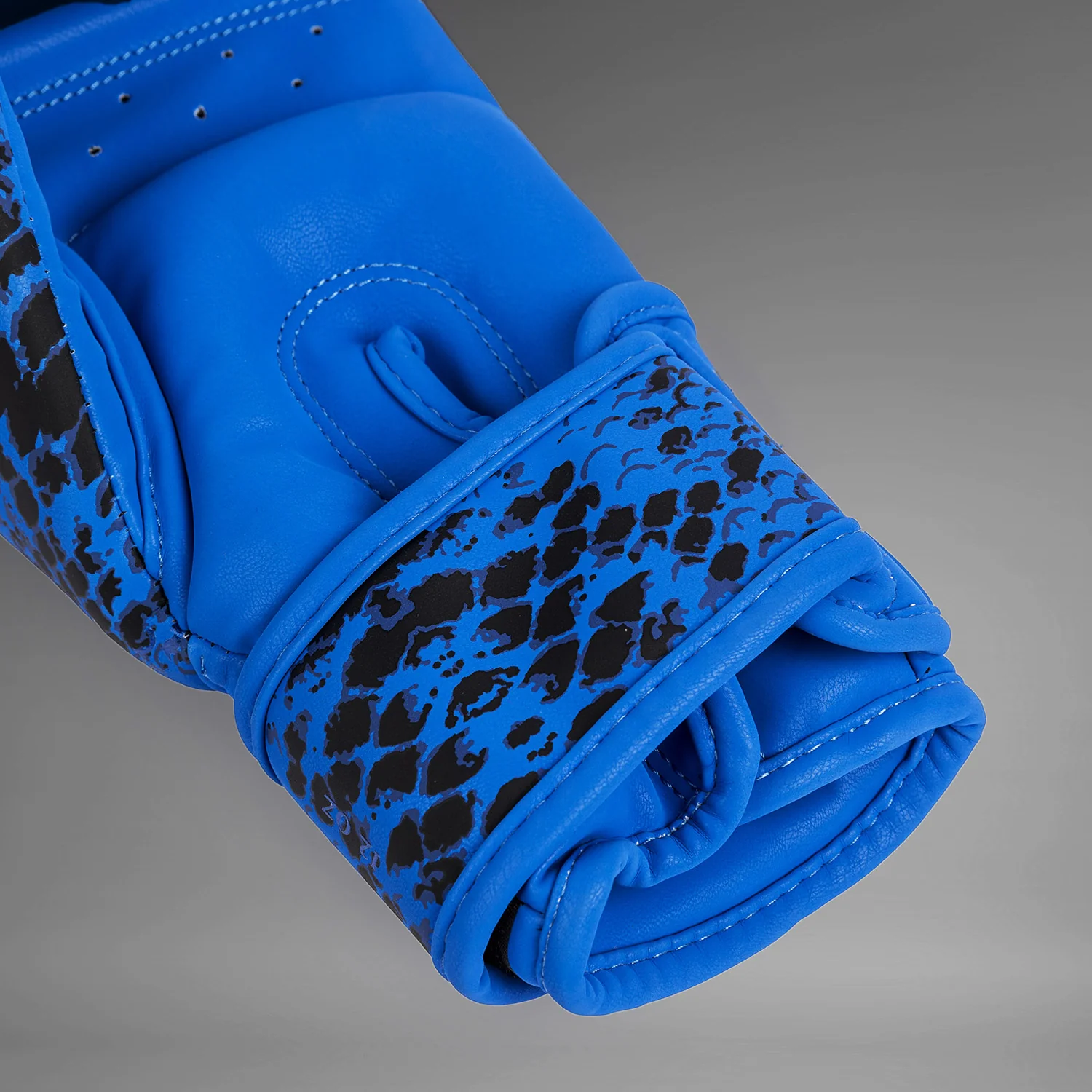 Venum Amazonia Guantes de Boxeo - Azul Ultramarino - Image 5