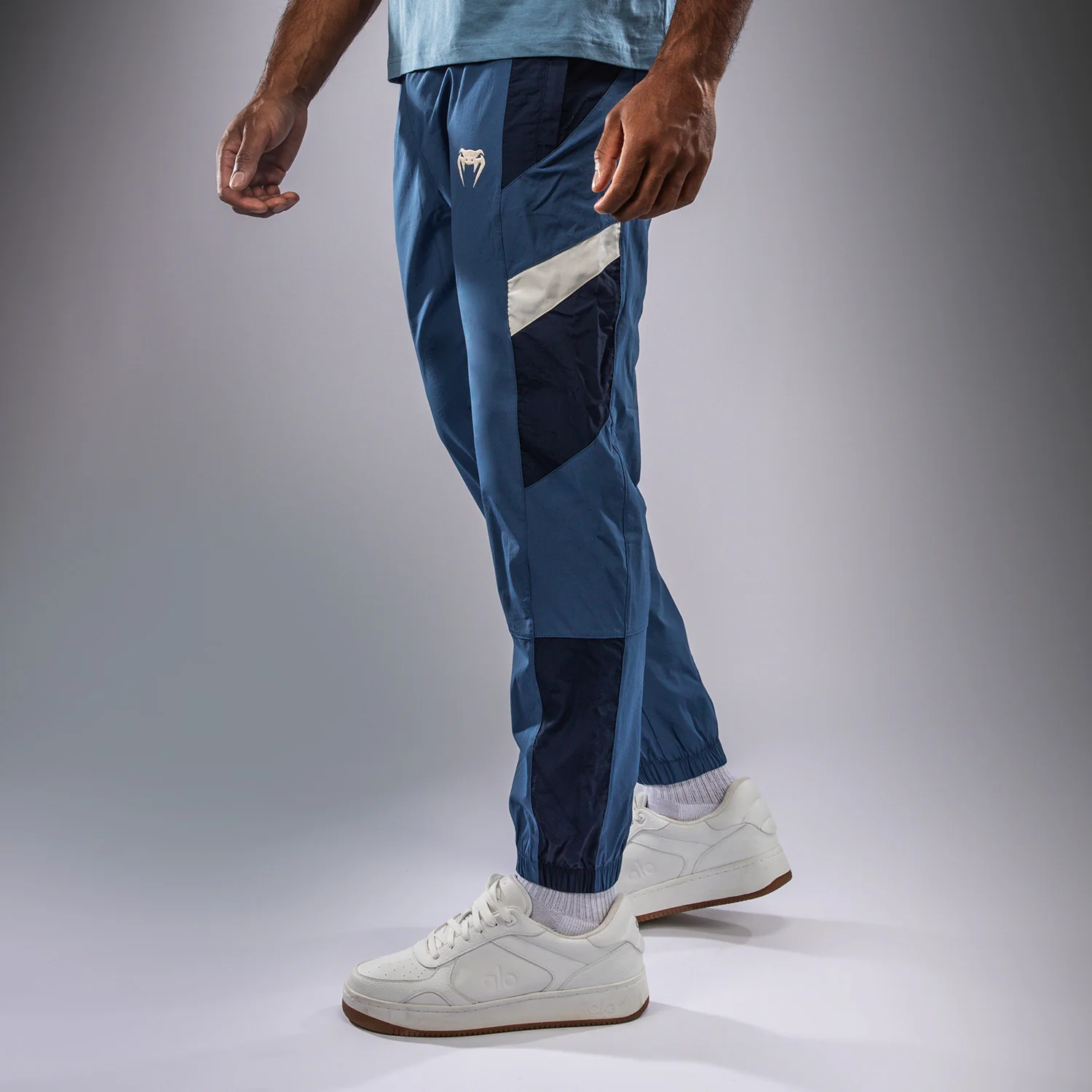 Venum Attack 90 Pantalones de Chándal - Azul Medianoche - Image 2
