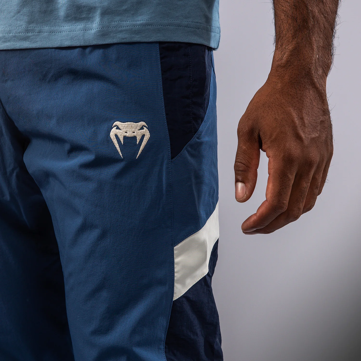Venum Attack 90 Pantalones de Chándal - Azul Medianoche - Image 5