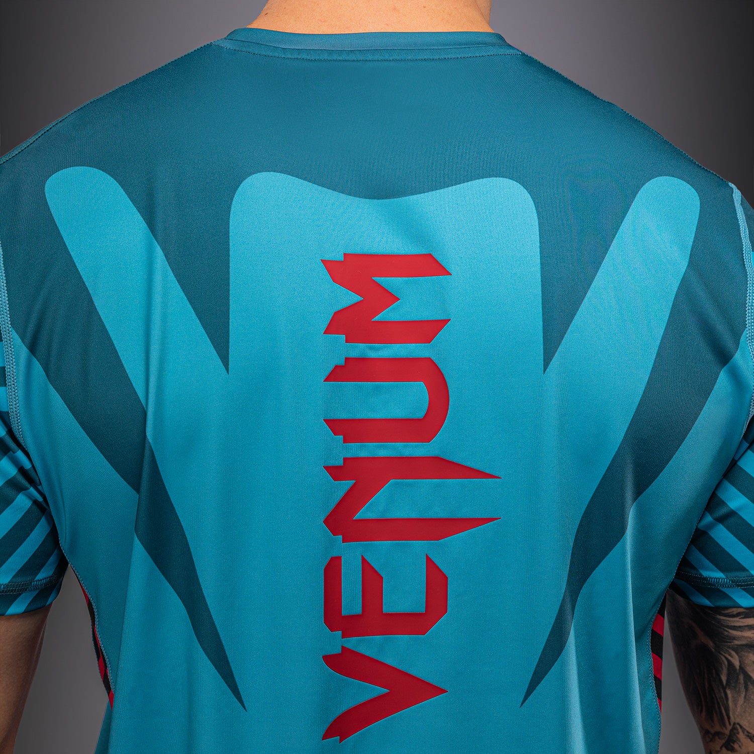Venum Attack Camiseta Dry Tech – Turquesa/Rojo - Image 5