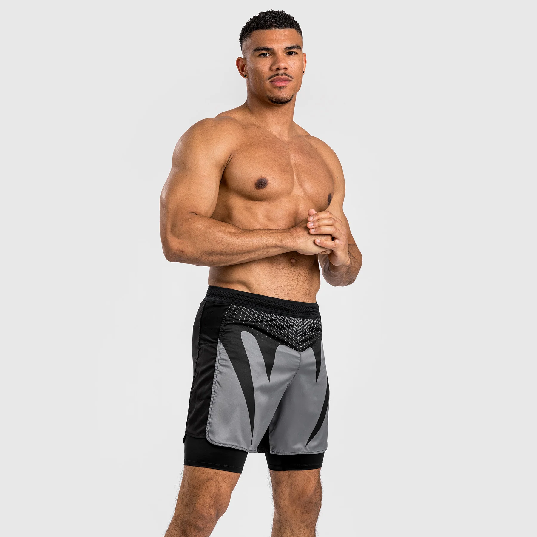 Venum Attack Pantalones Cortos de Lucha para Hombre - Negro - Image 2