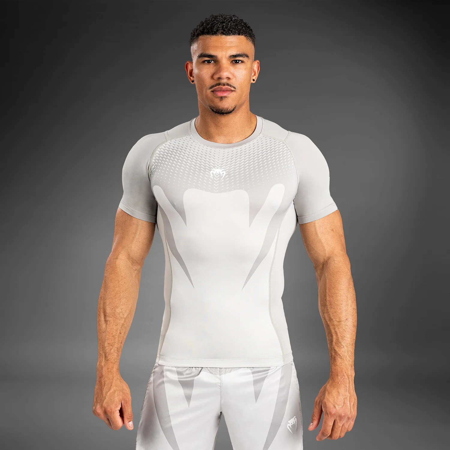 Venum Attack Rashguard de Manga Corta para Hombre - Arena - Image 2