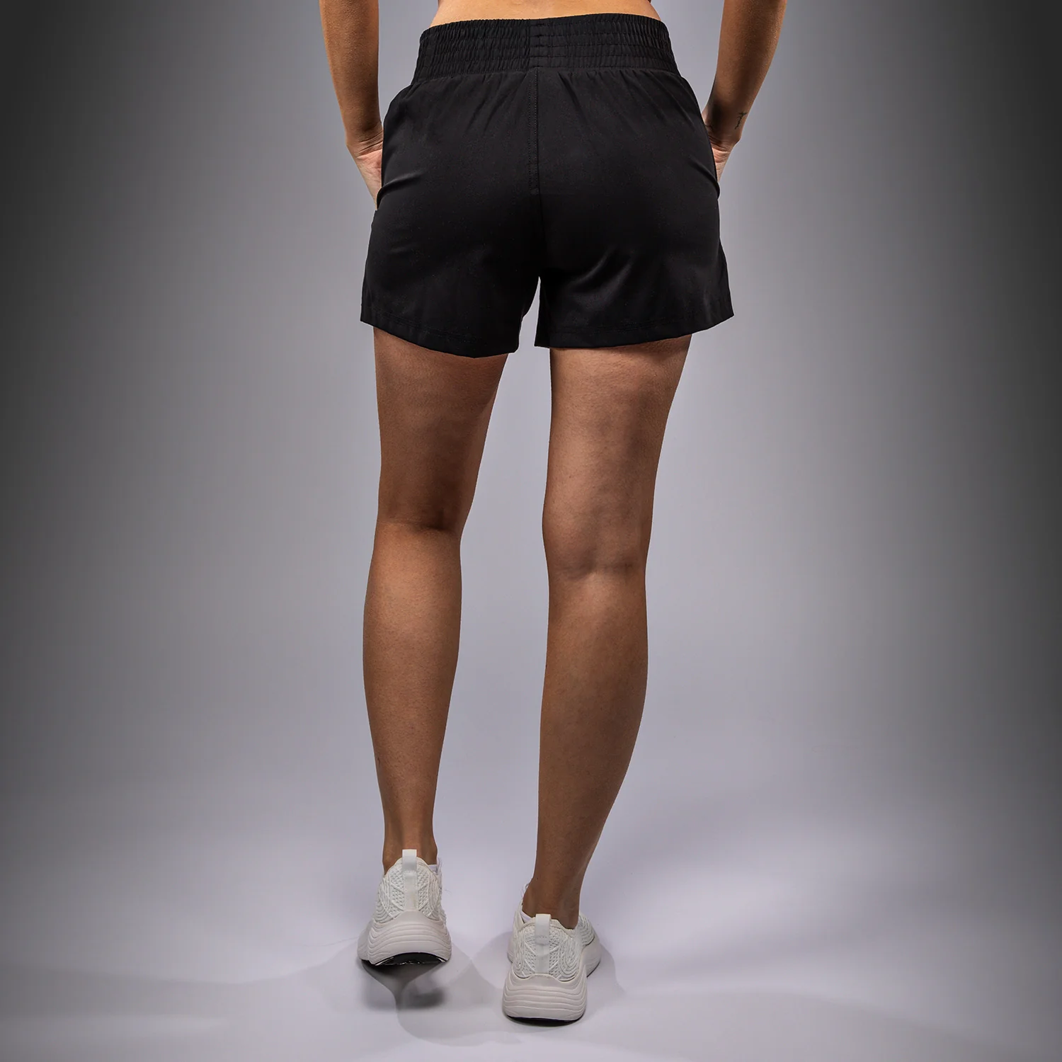 Venum Boxing Classic Pantalones Cortos de Entrenamiento para Mujeres - Negro - Image 3