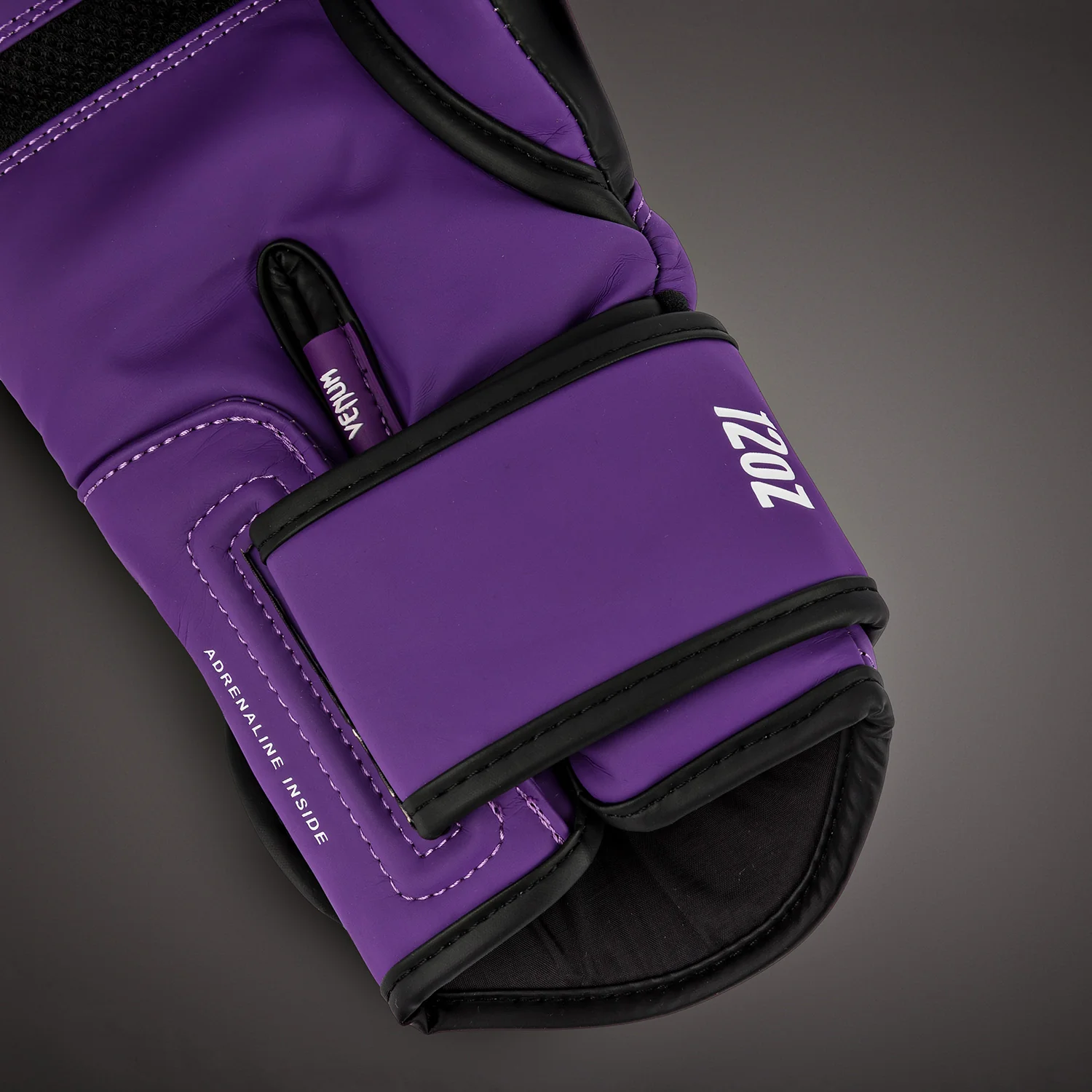 Venum Challenger 4.0 Guantes de Boxeo - Púrpura Oscuro - Image 4