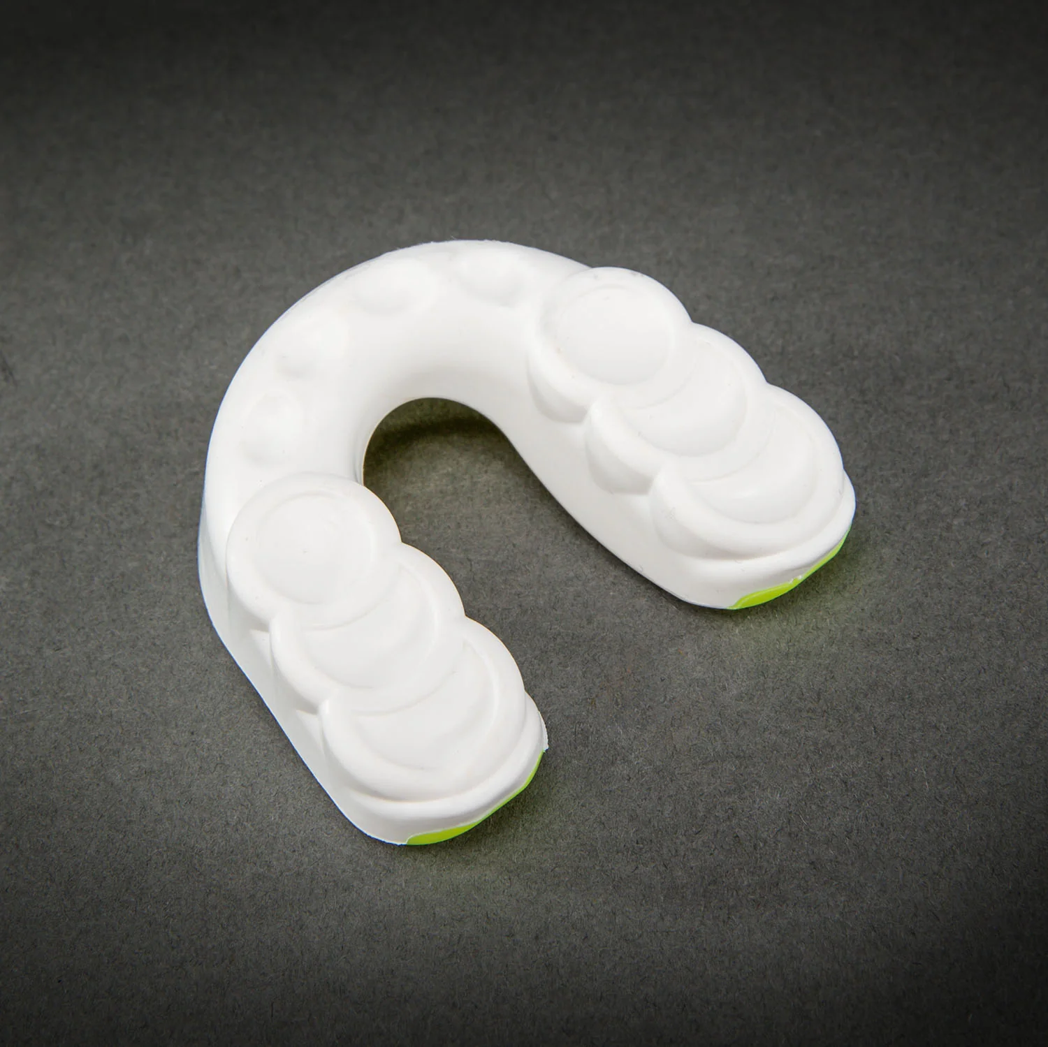 Venum Challenger Protector Bucal – Blanco/Amarillo - Image 4
