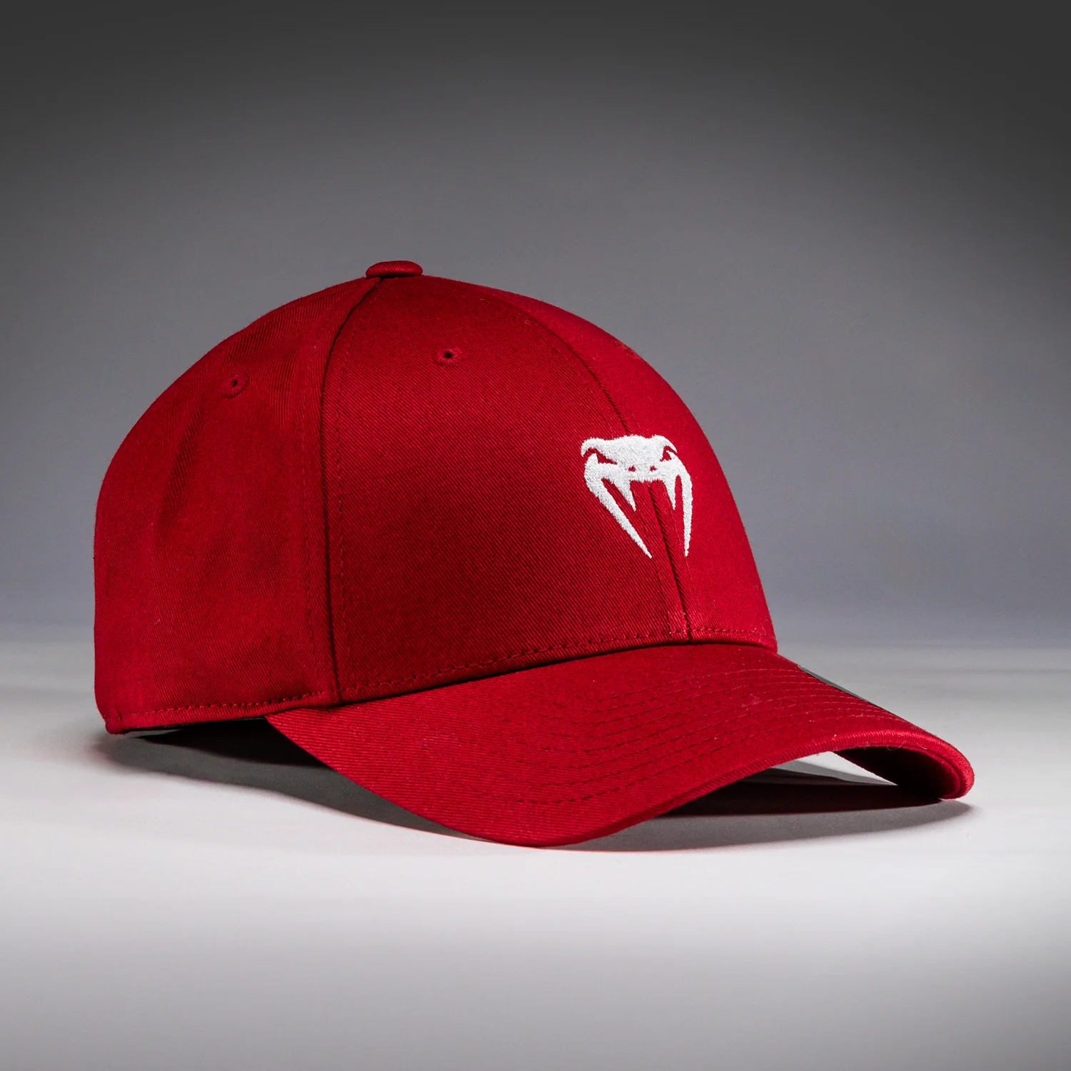 Venum Classic 2.0 Gorra - Rojo Cereza - Image 3