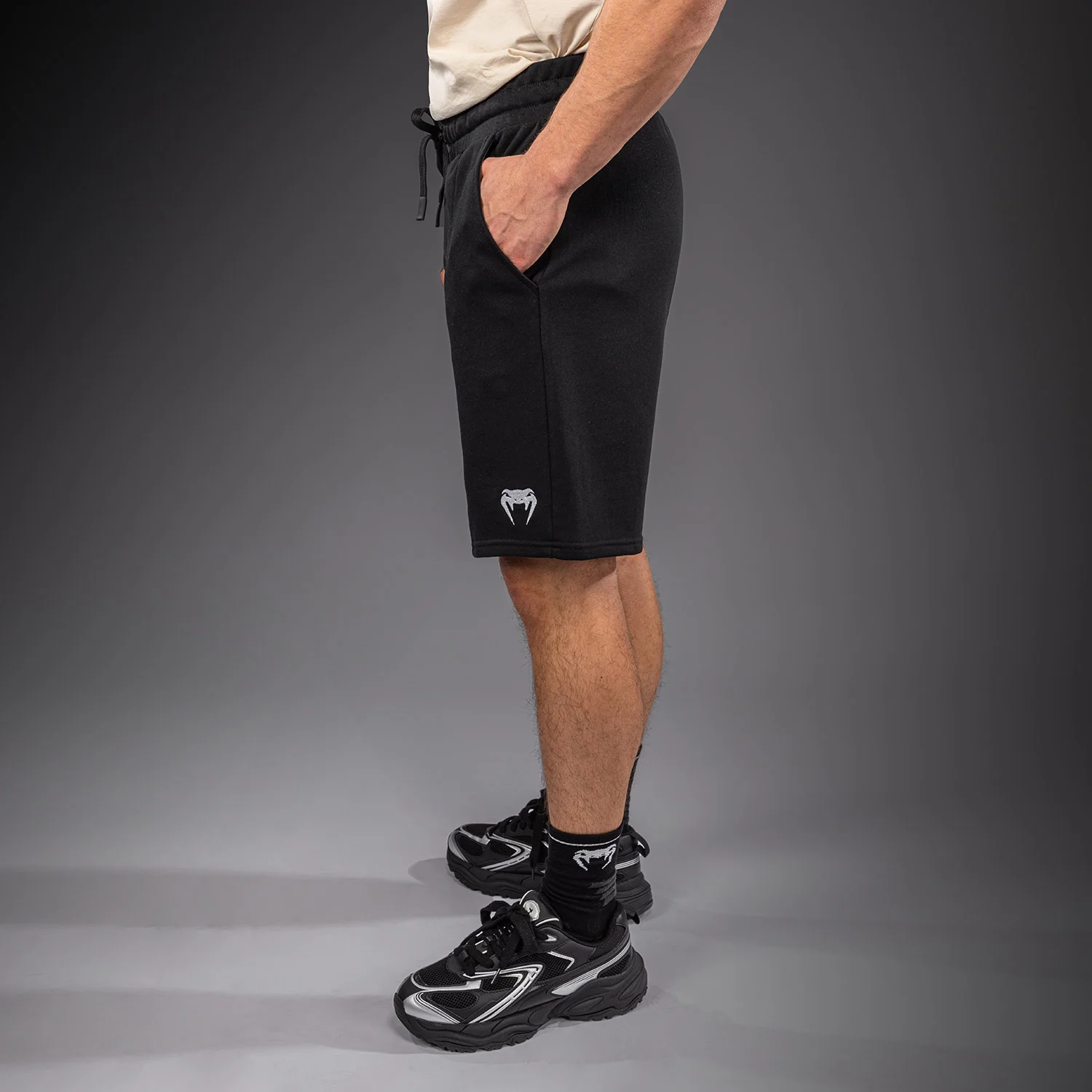 Venum Classic Fleece Short de Algodón - Negro - Image 2