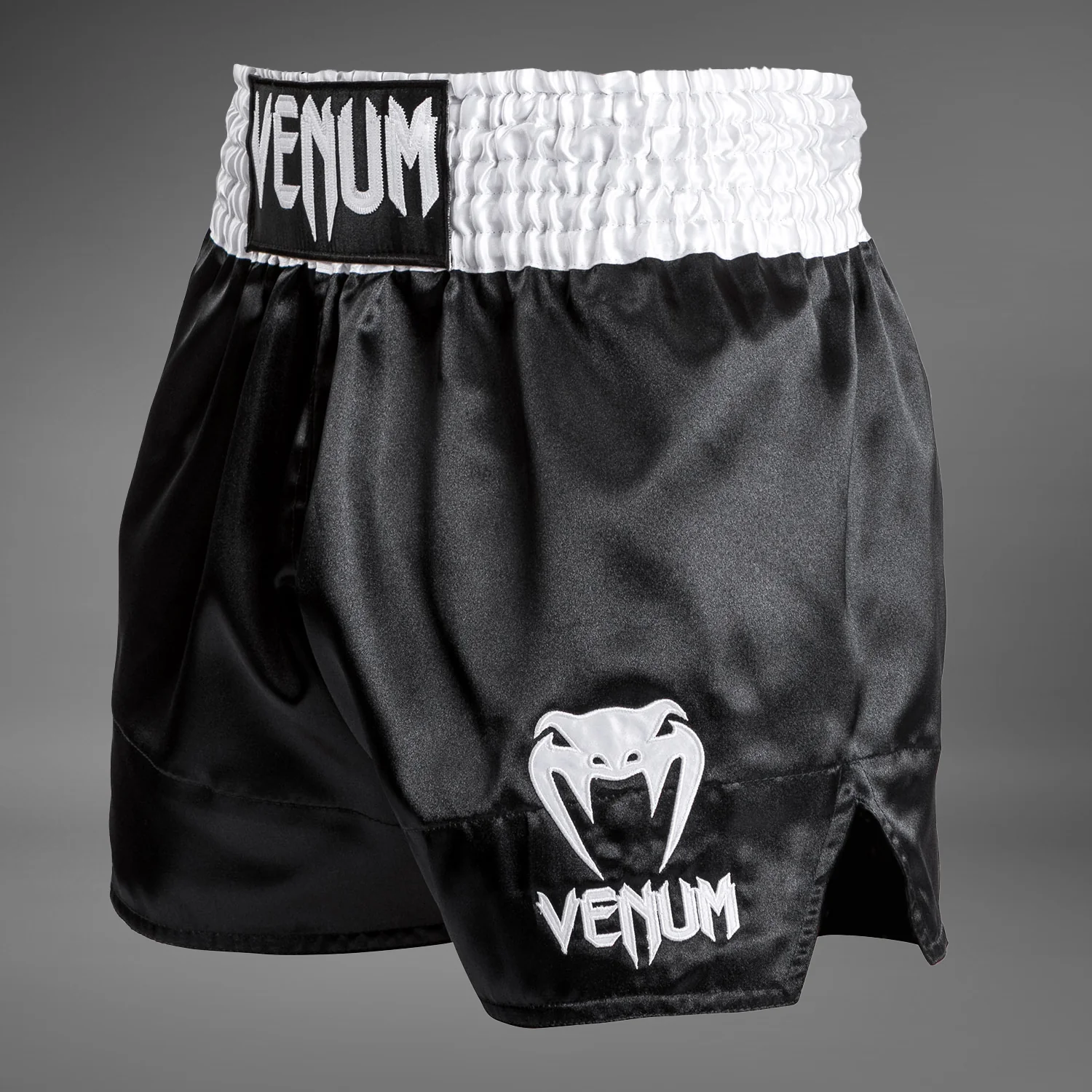 Venum Classic - Muay Thai Short Blanco/Negro/Blanco - Image 3