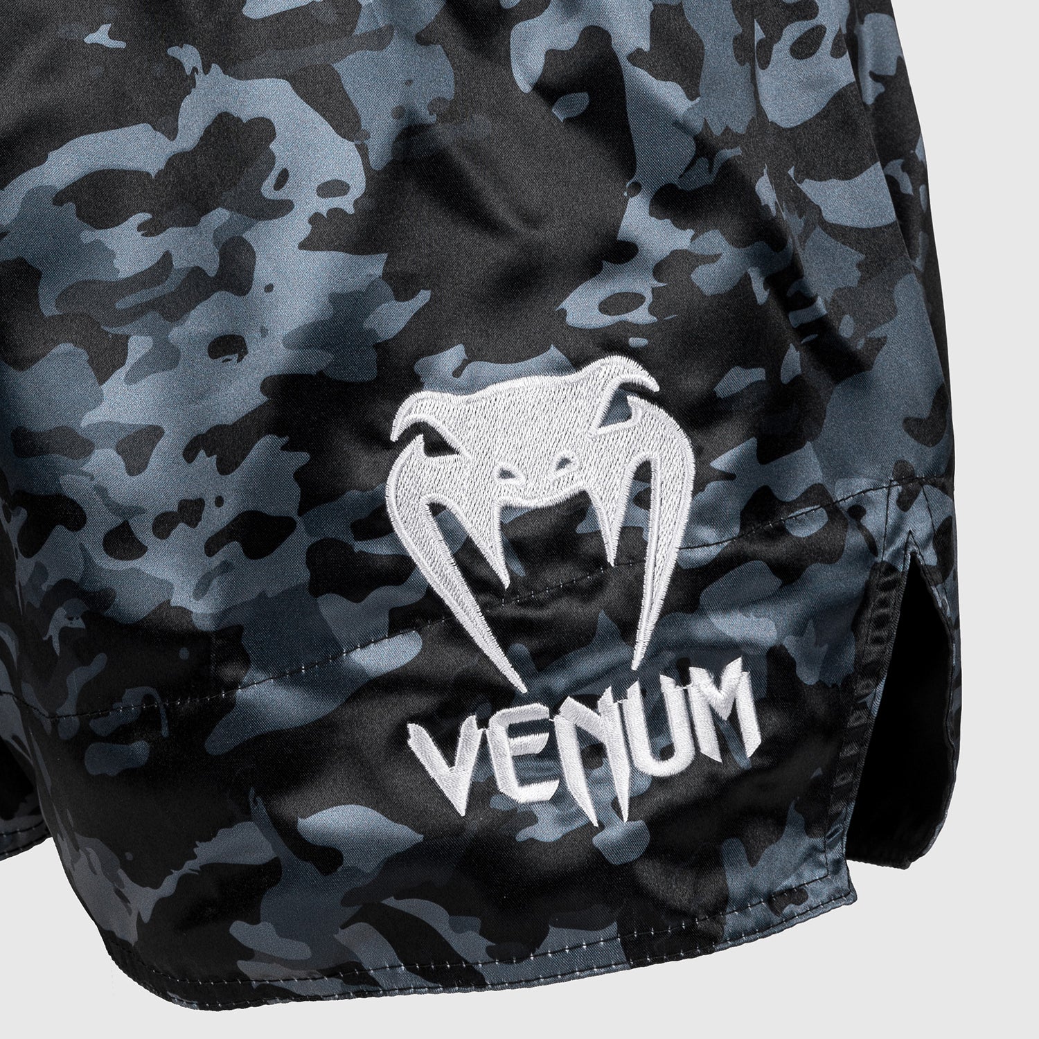 Venum Classic Pantalones cortos de Muay Thai - Dark Camo - Image 5
