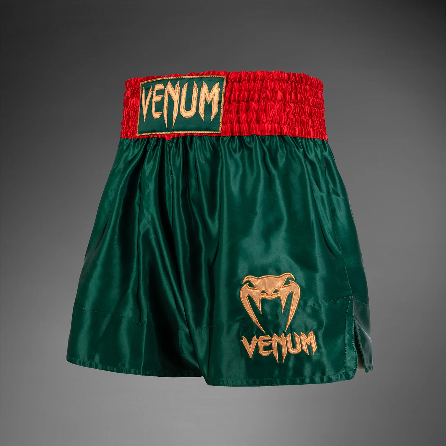 Venum Classic Pantalones Cortos de Muay Thai- Verde Bosque - Image 2