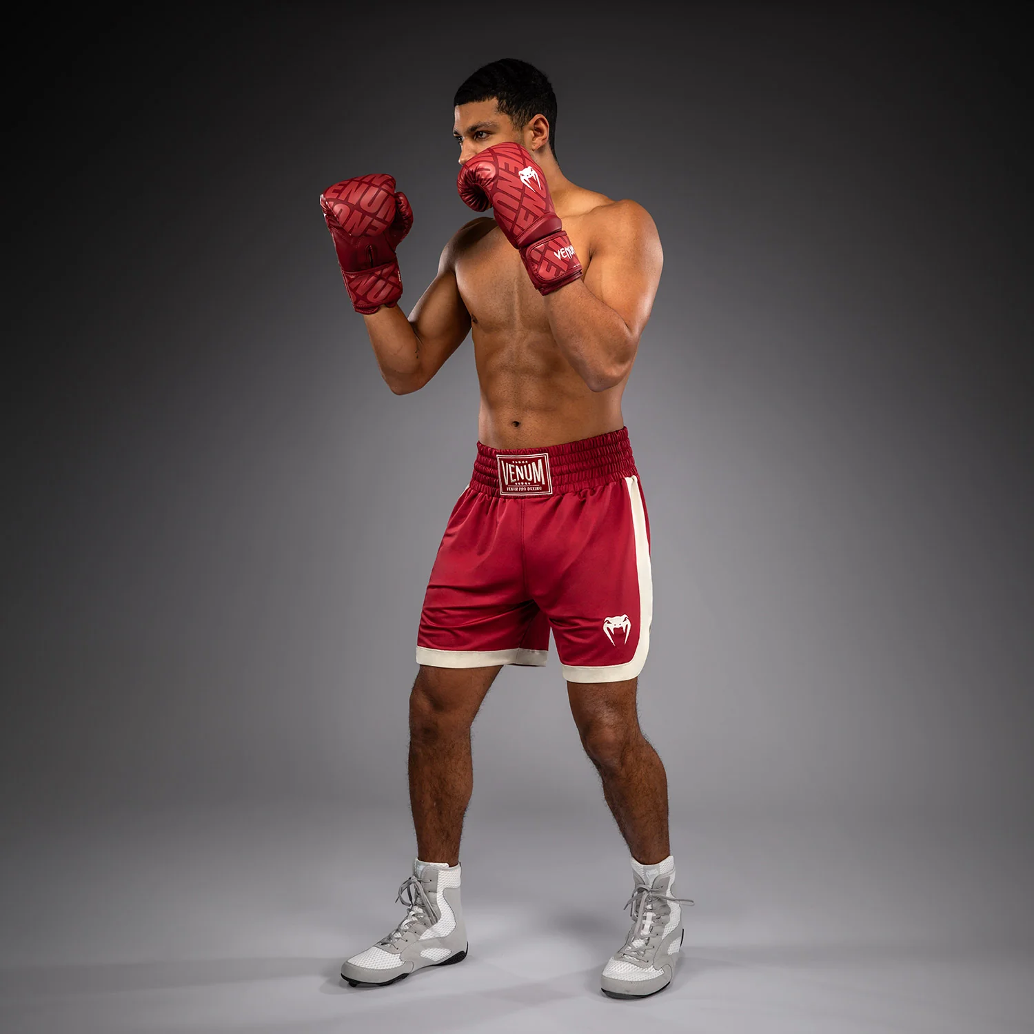 Venum Classic Short de Boxeo – Rojo Rubí/Marfil - Image 5