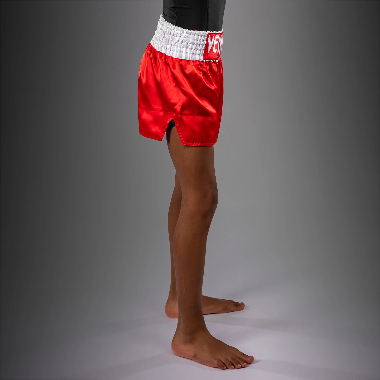Venum Classic Short de Muay Thai para niños – Rojo Fuego - Image 2