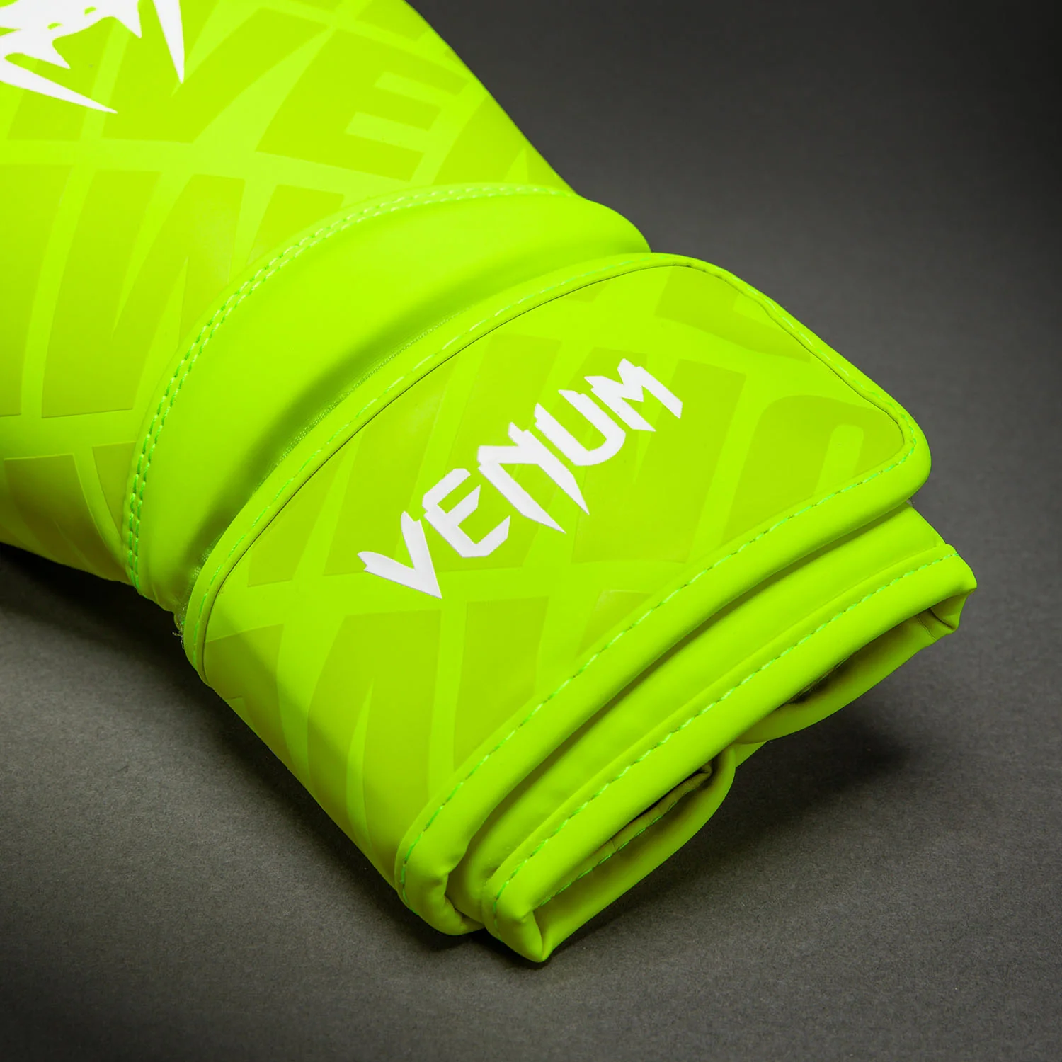 Venum Contender 1.5 XT 3D Guantes de Boxeo – Amarillo Neón - Image 3