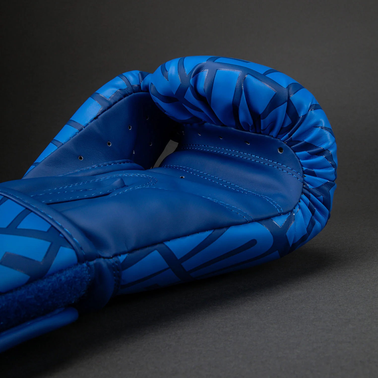 Venum Contender 1.5 XT 3D Guantes de Boxeo – Azul Real/Blanco - Image 4