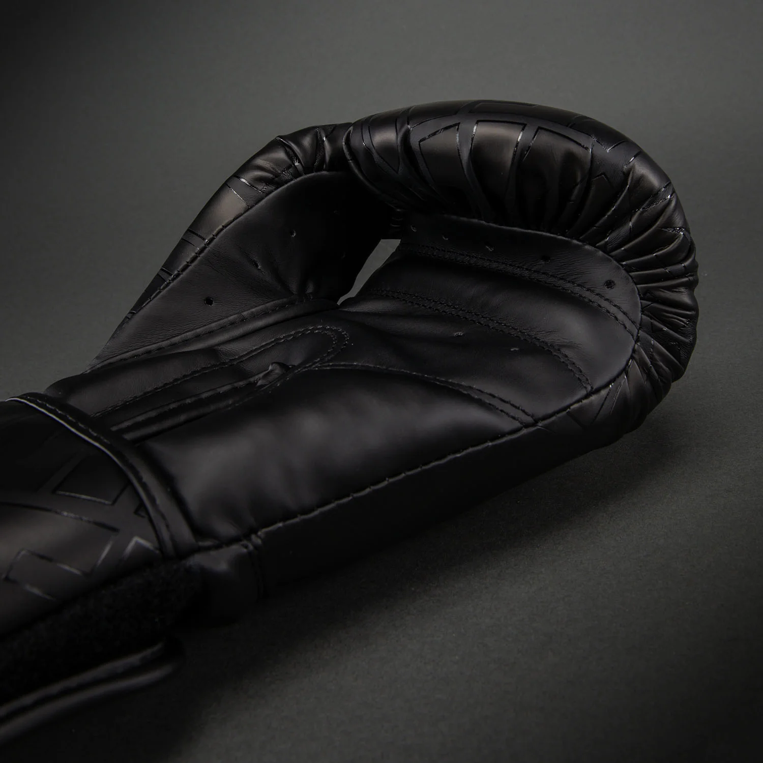 Venum Contender 1.5 XT 3D Guantes de Boxeo – Negro/Oro - Image 4