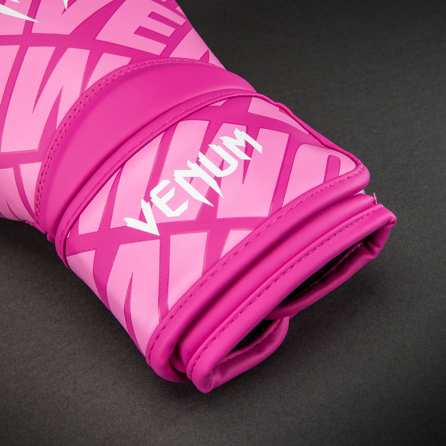 Venum Contender 1.5 XT 3D Guantes de Boxeo – Rosa Caramelo/ Blanco - Image 3
