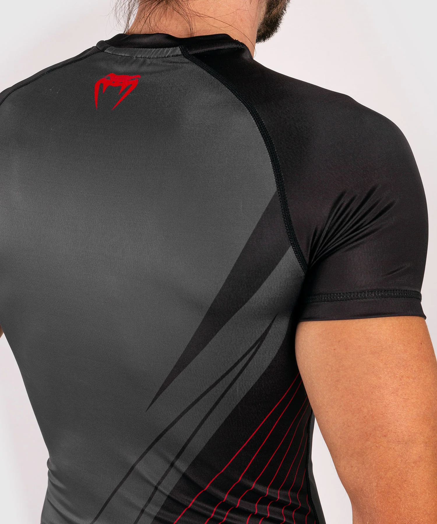 Venum Contender 5.0 Rashguard – Mangas cortas - Negro/Rojo - Image 8