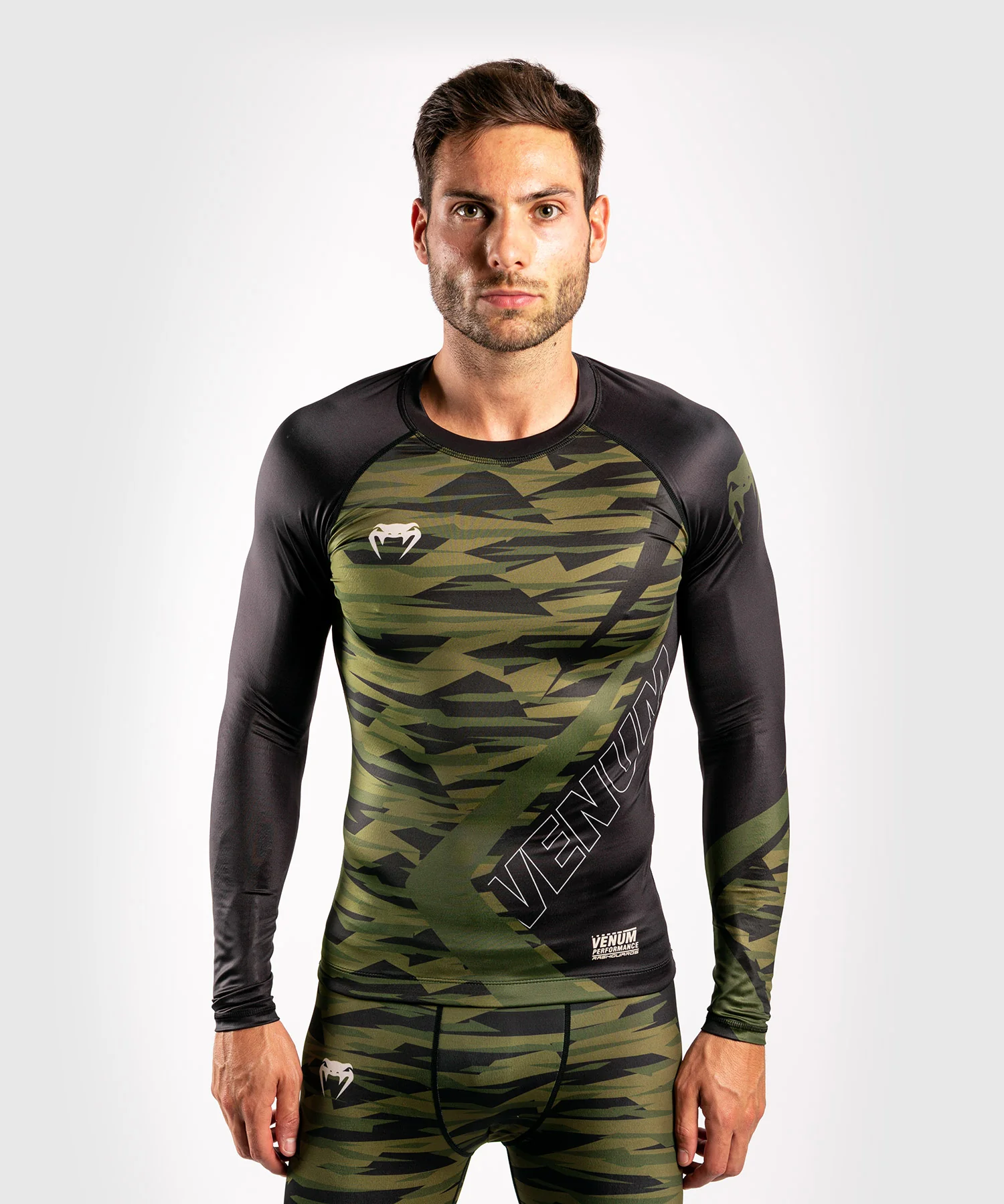 Venum Contender 5.0 Rashguard – Mangas Largas - Camo kaki
