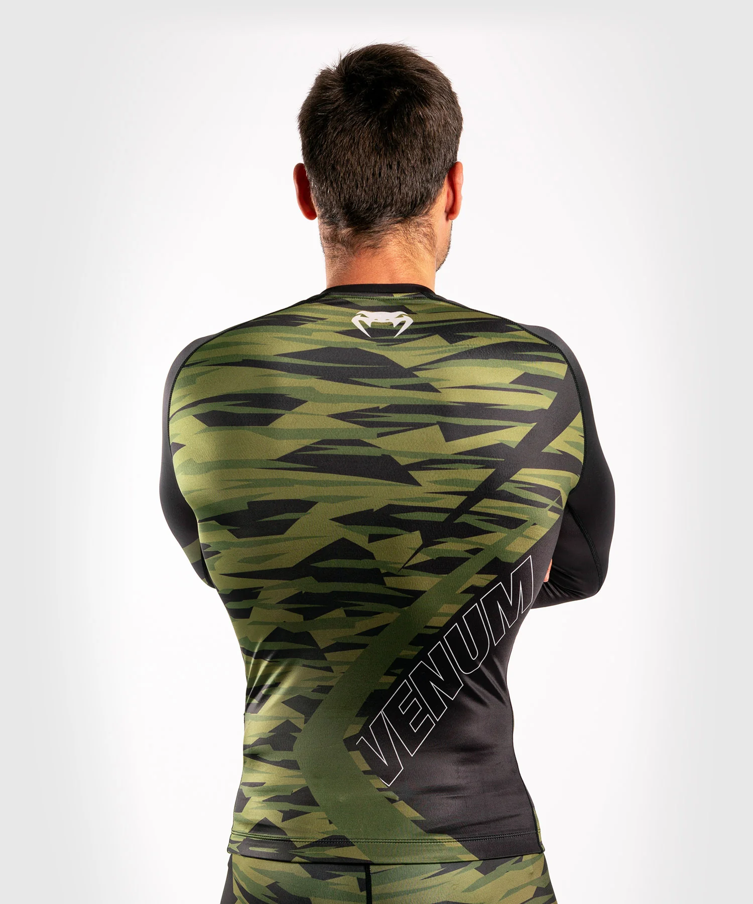Venum Contender 5.0 Rashguard – Mangas Largas - Camo kaki - Image 4