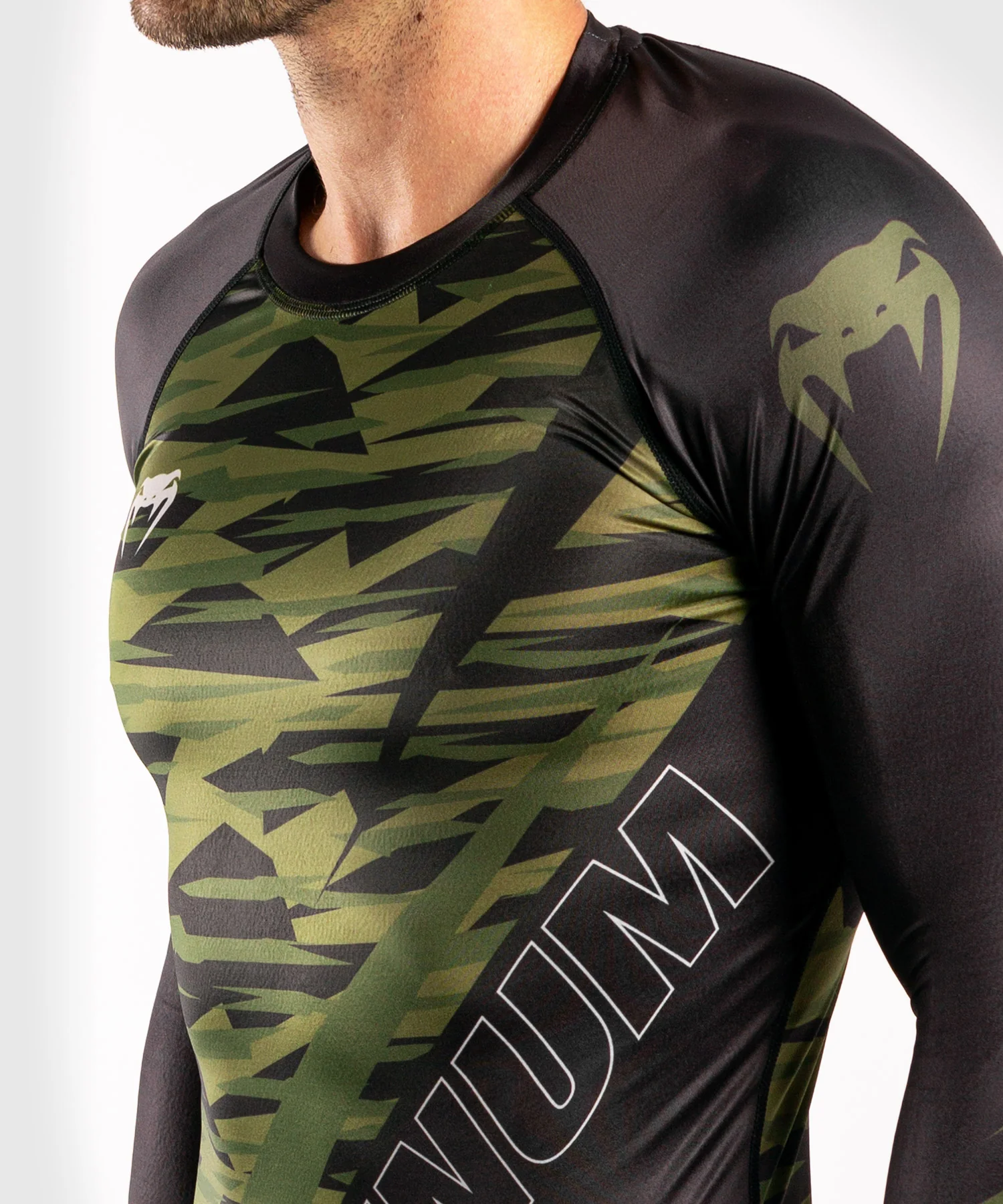 Venum Contender 5.0 Rashguard – Mangas Largas - Camo kaki - Image 5