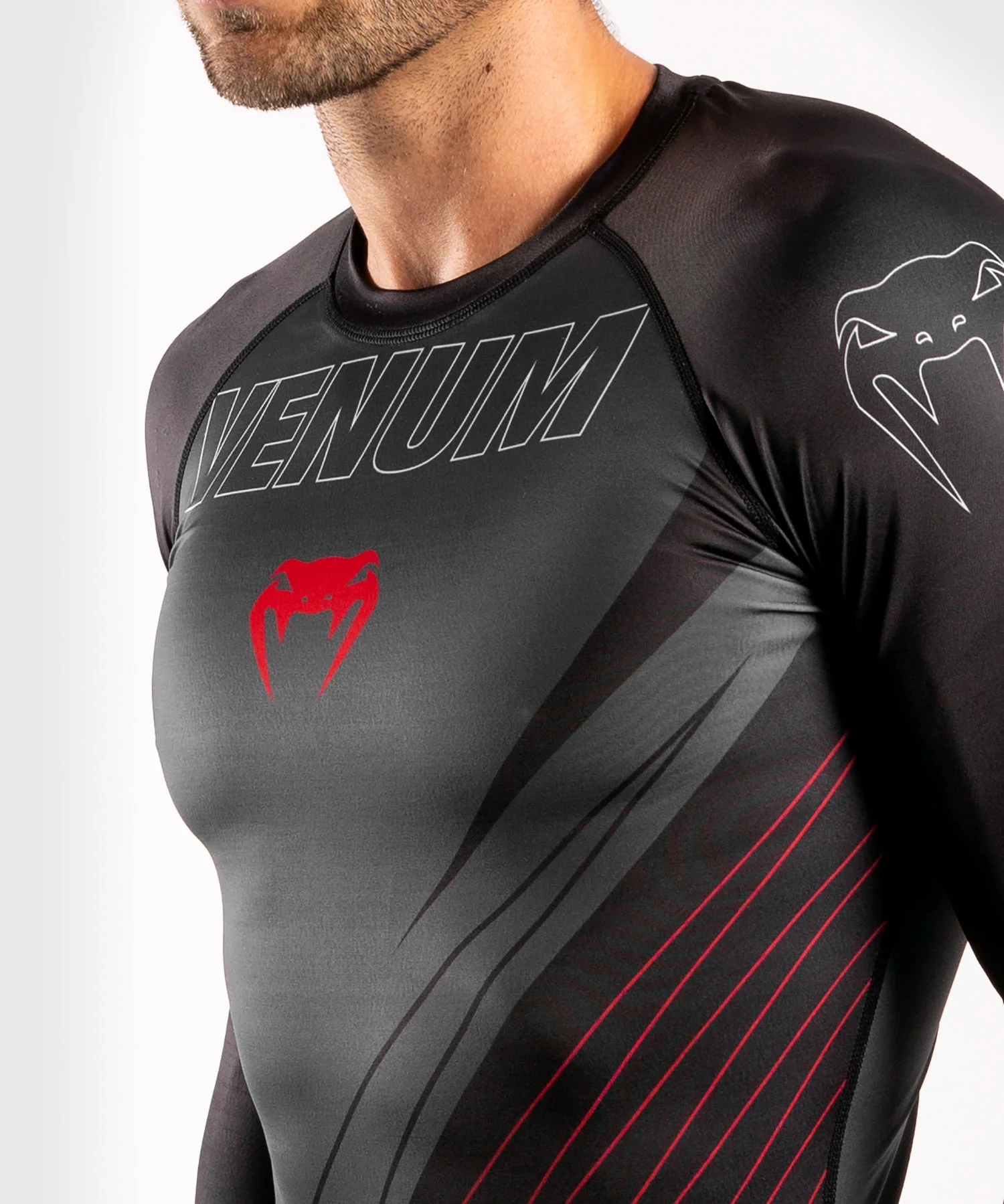 Venum Contender 5.0 Rashguard – Mangas Largas - Negro/Rojo - Image 5