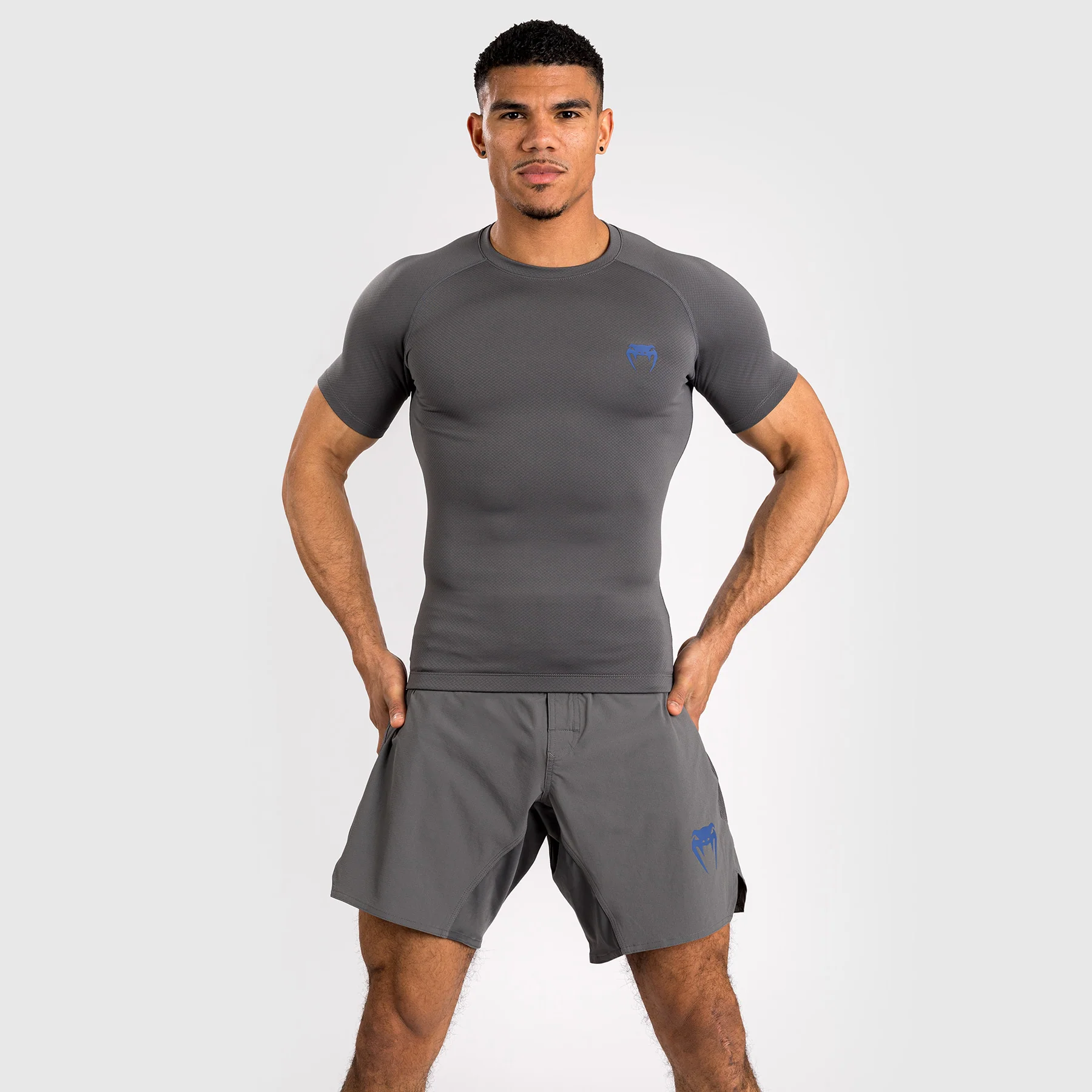 Venum Contender Lycra de manga corta para hombre - Gris - Image 2