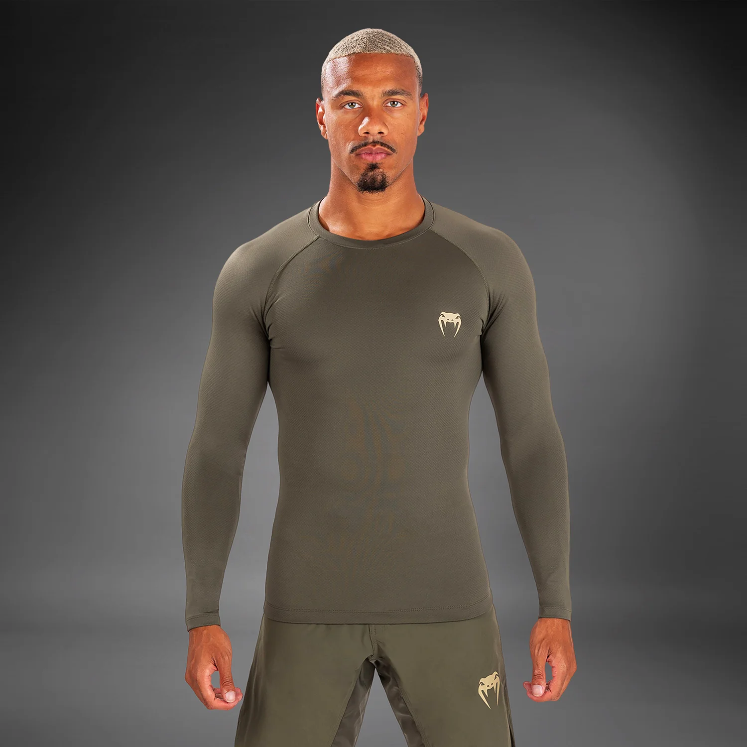 Venum Contender Lycra de manga larga para hombre - Caqui