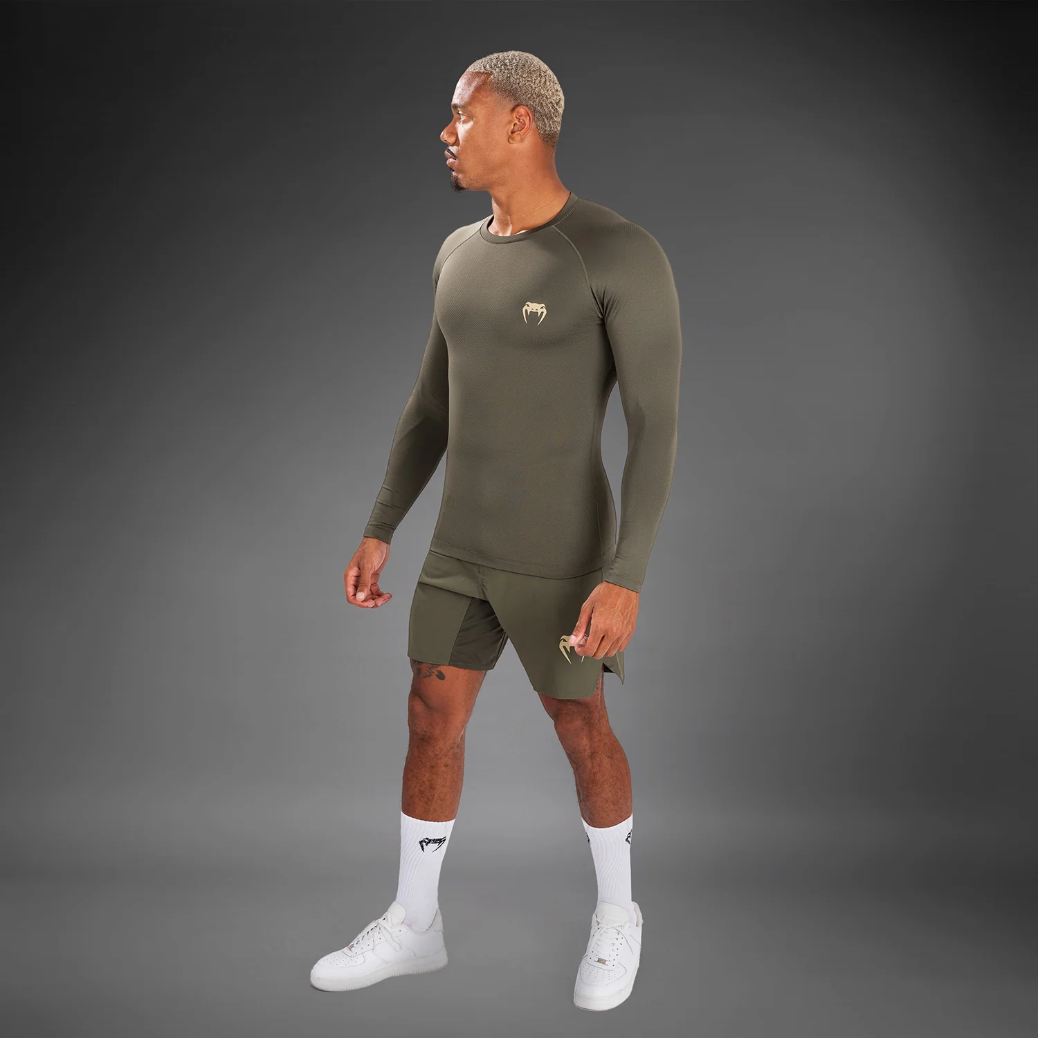 Venum Contender Lycra de manga larga para hombre - Caqui - Image 2