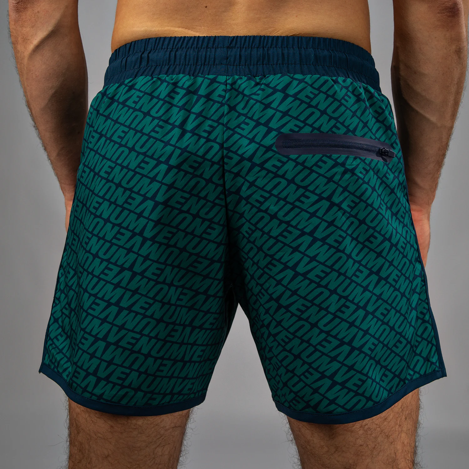 Venum Echo Board Shorts - Azul Profundo/Verde Esmeralda - Image 6