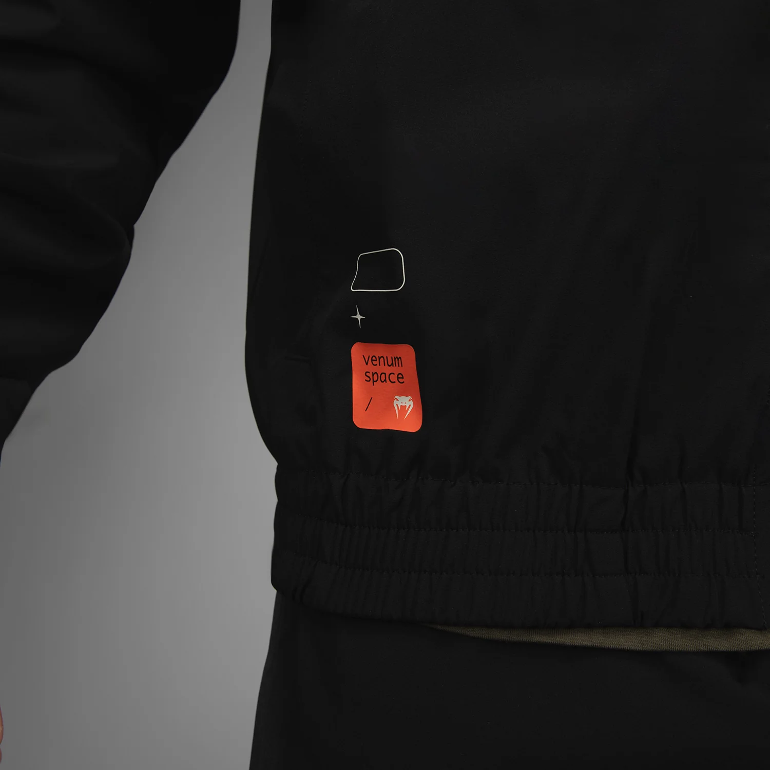 Venum Eclipse Chaqueta Track – Negro/Marfil - Image 8