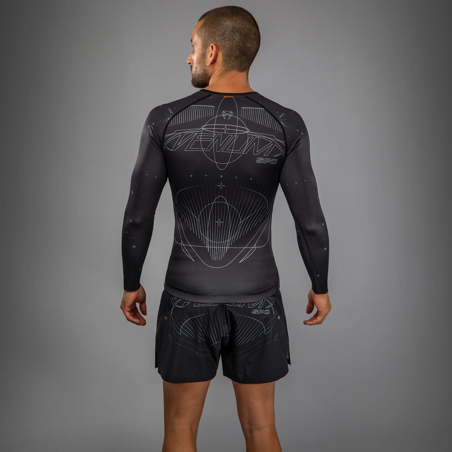 Venum Eclipse Rashguard Manga Larga – Negro/Marfil - Image 4