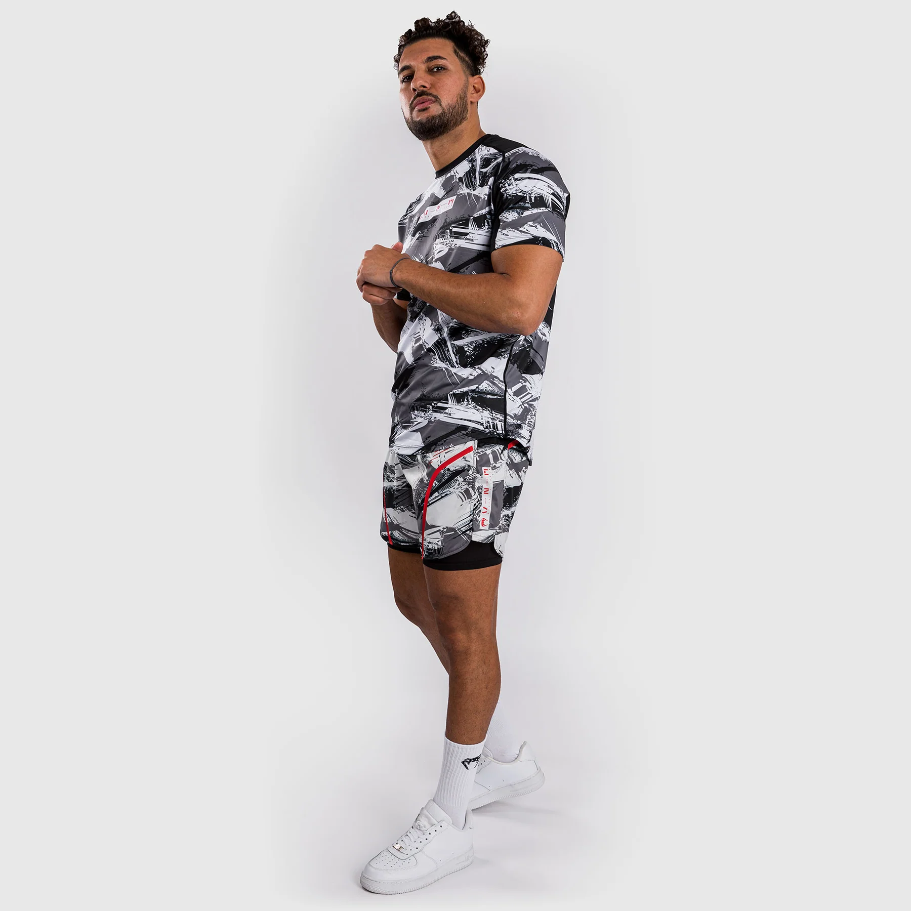 Venum Electron 3.0 Camiseta Dry-Tech - Gris/Rojo - Image 4