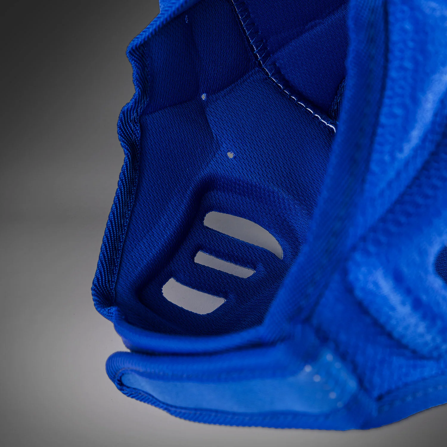 Venum Elite Casco Softshell Protect – Azul Real/Blanco - Image 6