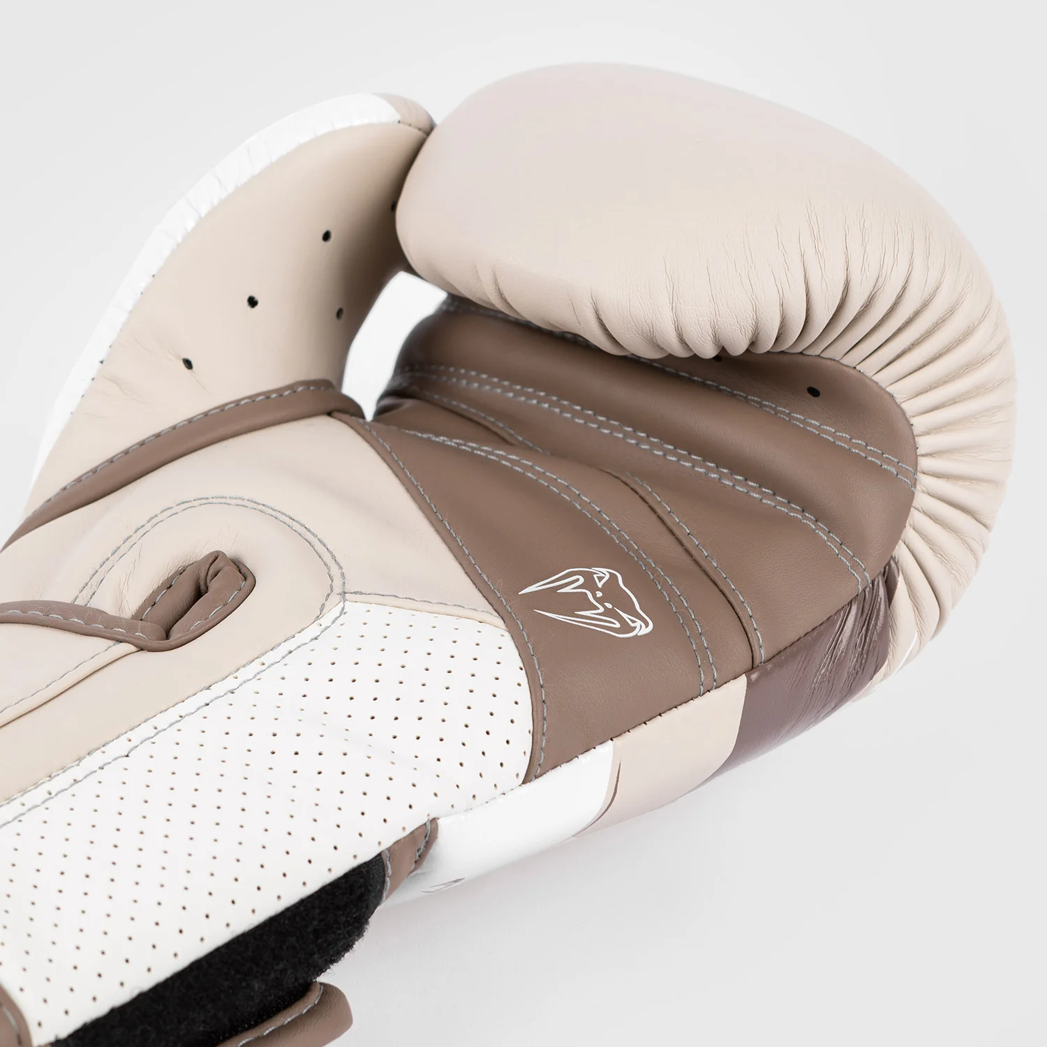Venum Elite Evo Guantes de Boxeo - Arena - Image 3