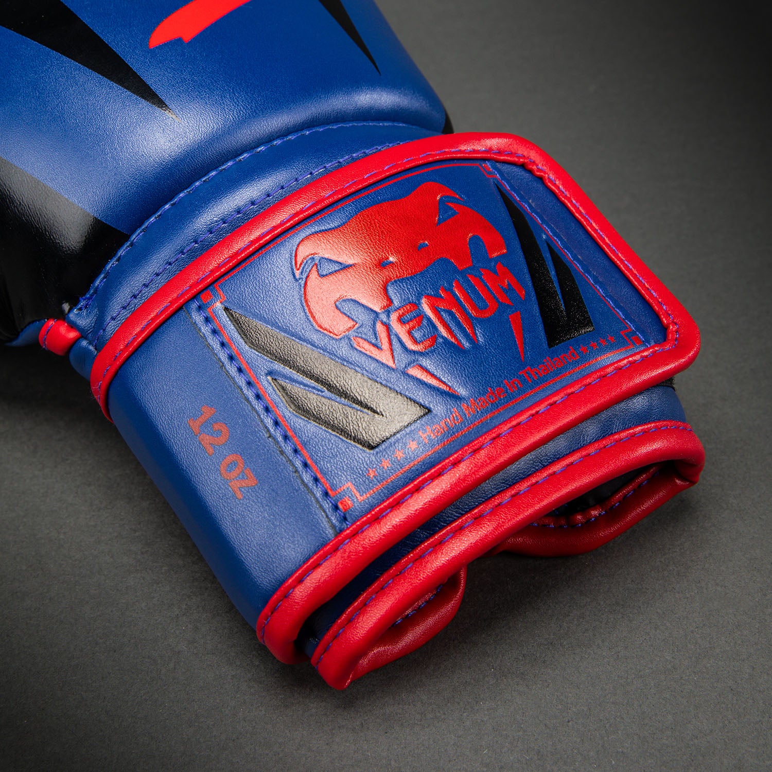 Venum Elite Guantes de Boxeo - Azul Oscuro/Rojo - Image 4